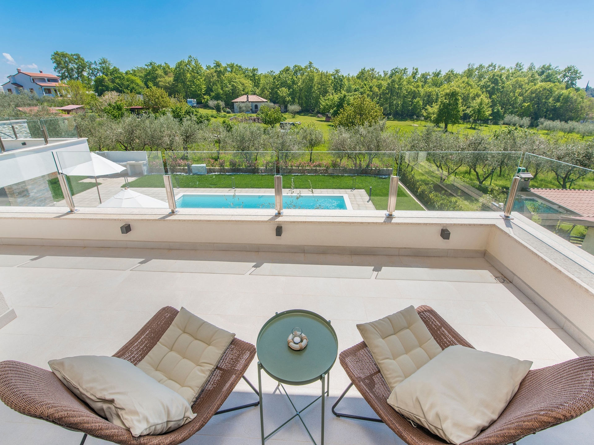 Luxe villa Blanca met privézwembad en zeezicht nabij Novigrad - foto 34