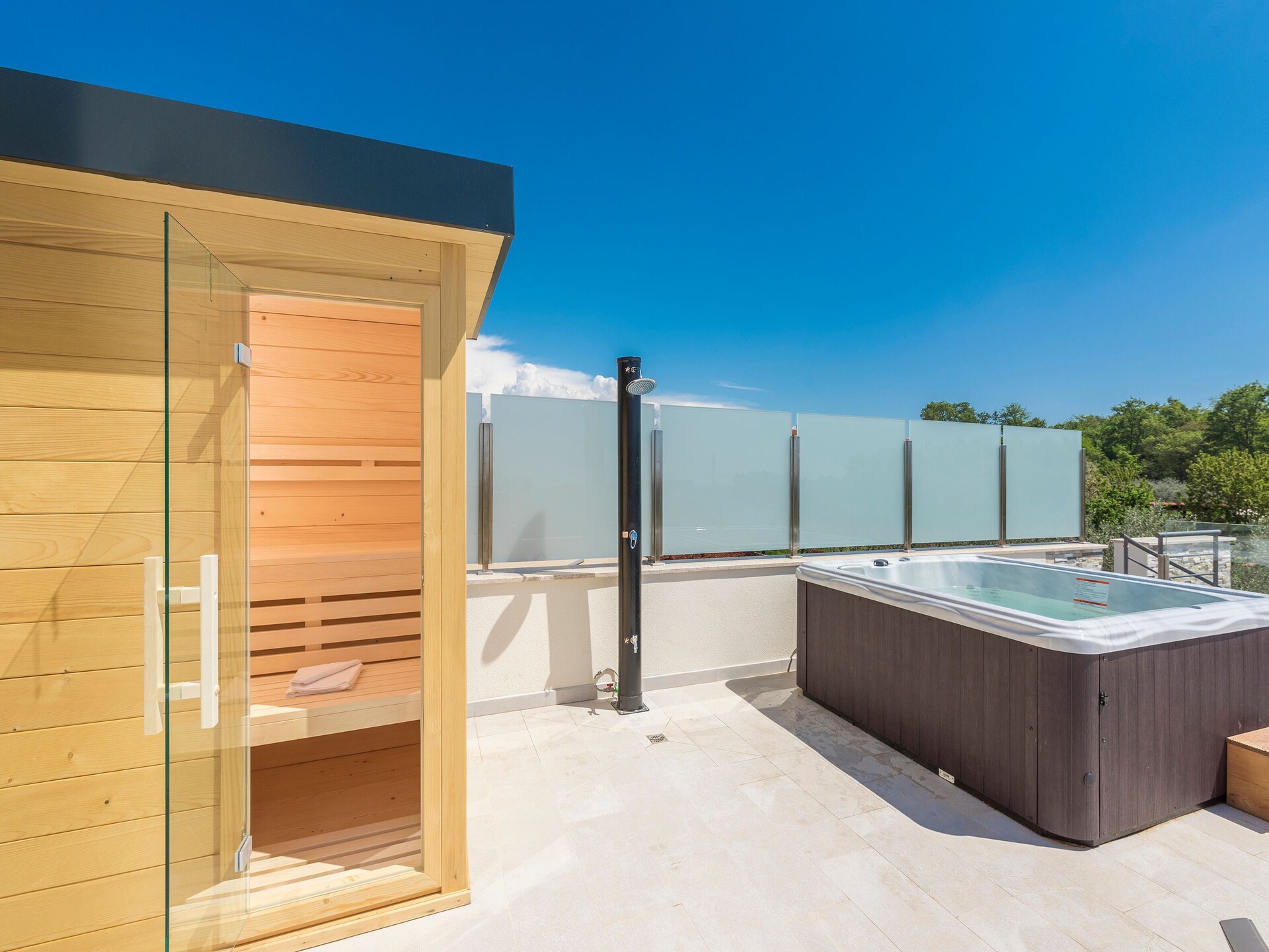 Luxe villa Blanca met privézwembad en zeezicht nabij Novigrad - foto 40