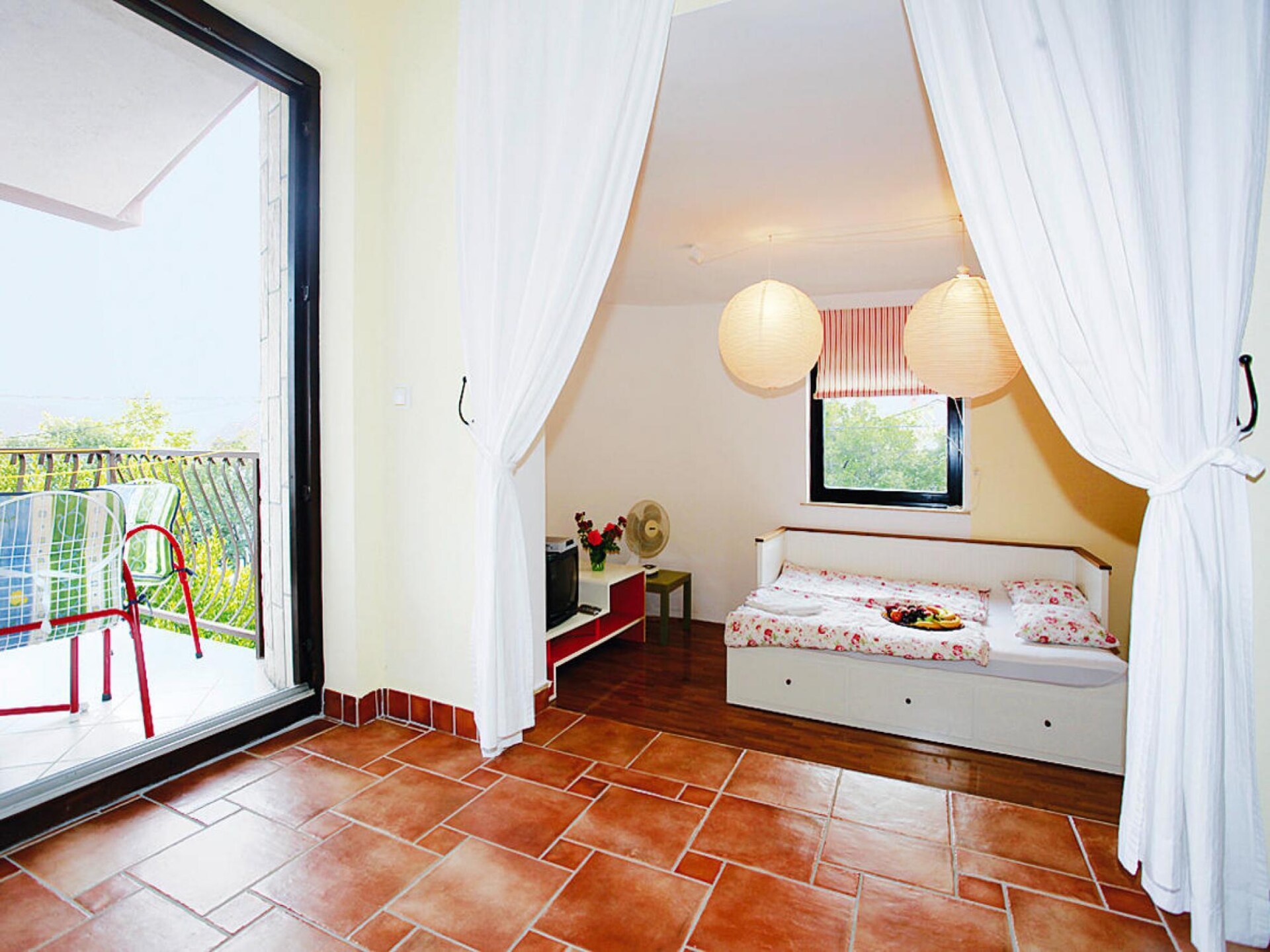 Aan zee: Modern appartement in rustig Jadranovo - foto 8
