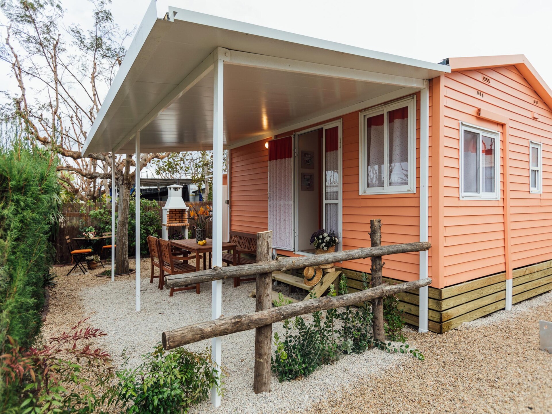 Vrijstaand chalet met airco, tuin & BBQ op 3,5 km van het strand - foto 1