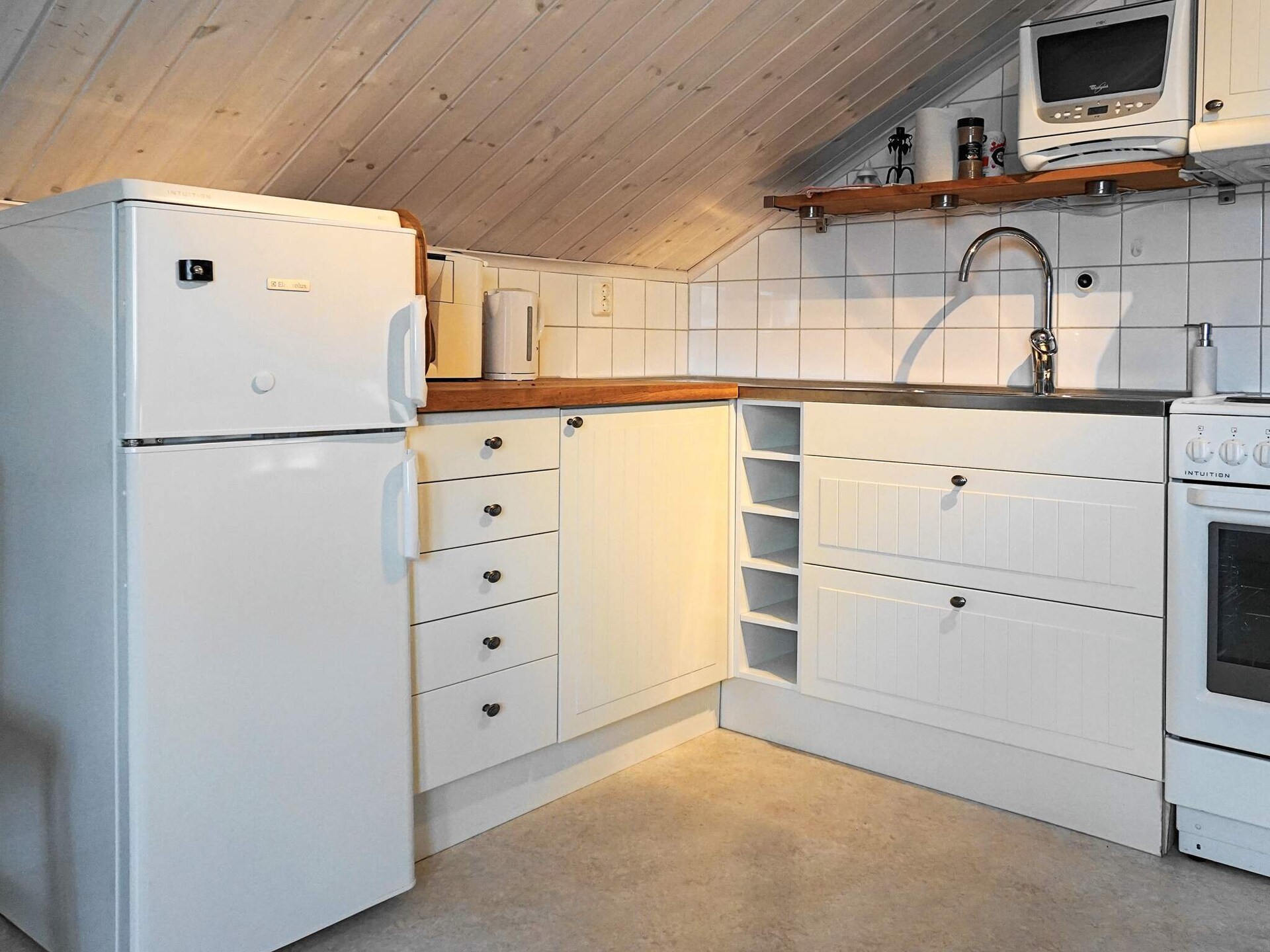 Zweeds vakantiehuis aan zee op Flatön met panoramisch uitzicht - foto 12
