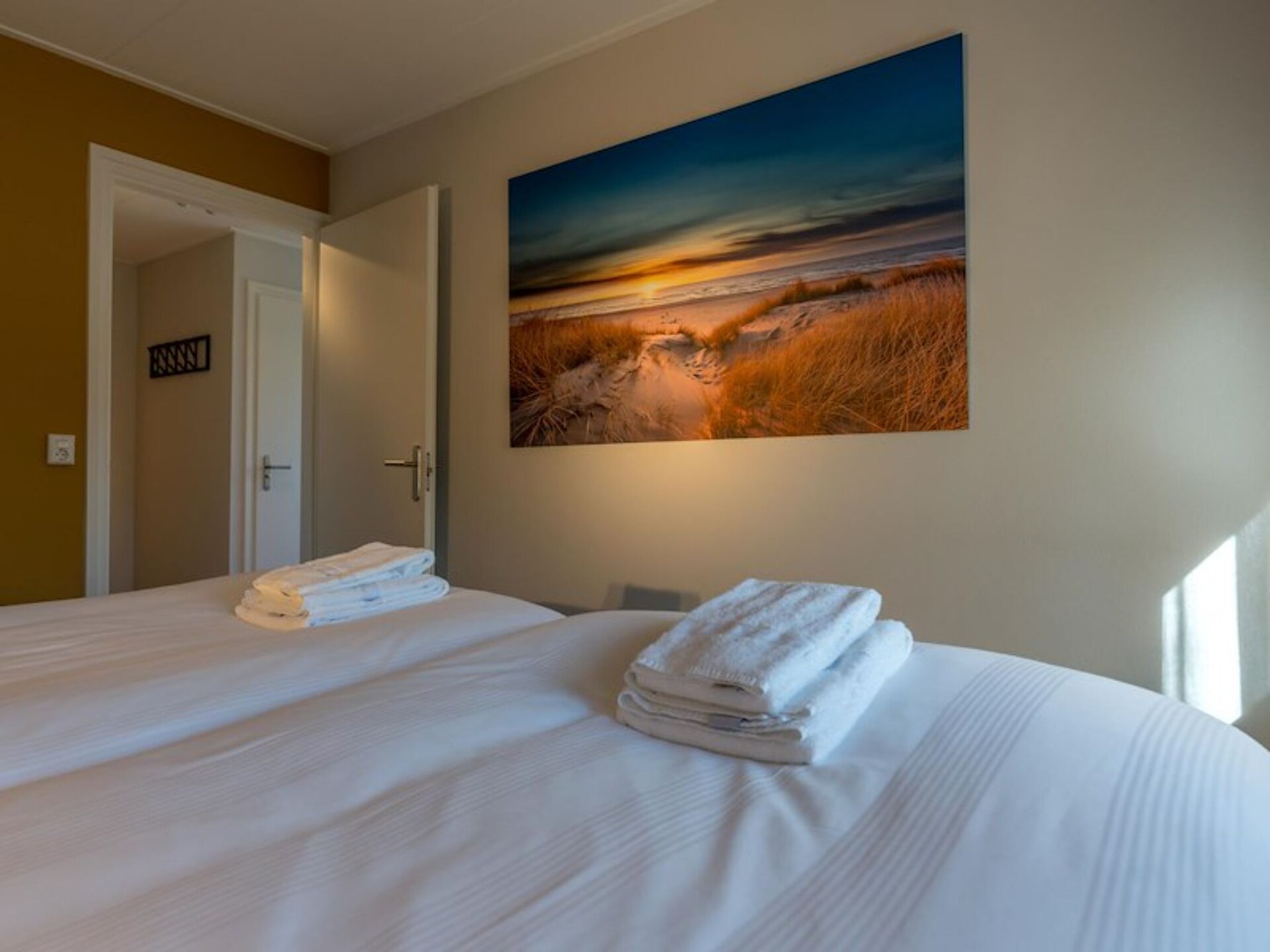 Zilte Bries: luxe bungalow met bubbelbad op rustig Texel - foto 18