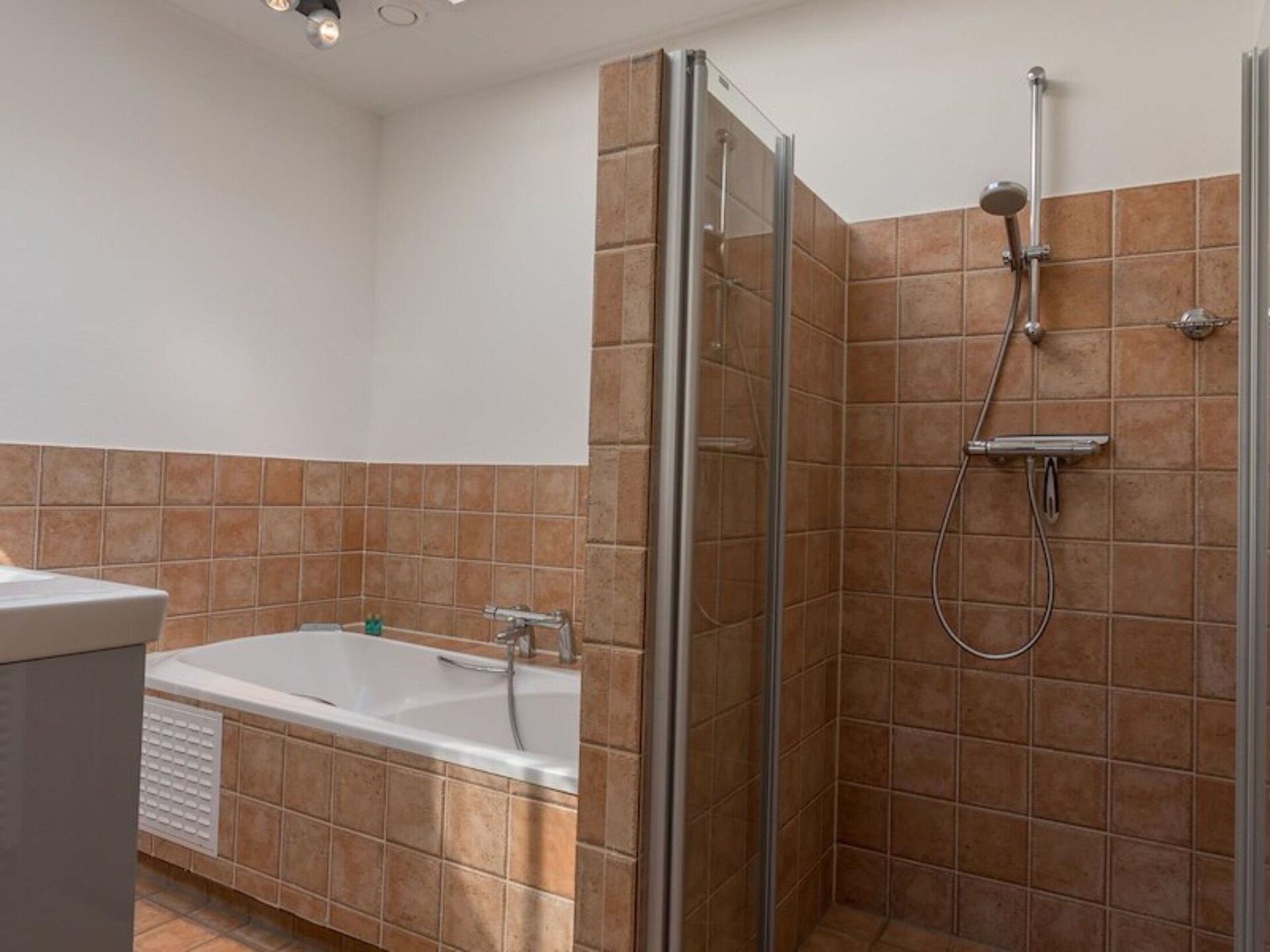 Zilte Bries: luxe bungalow met bubbelbad op rustig Texel - foto 30