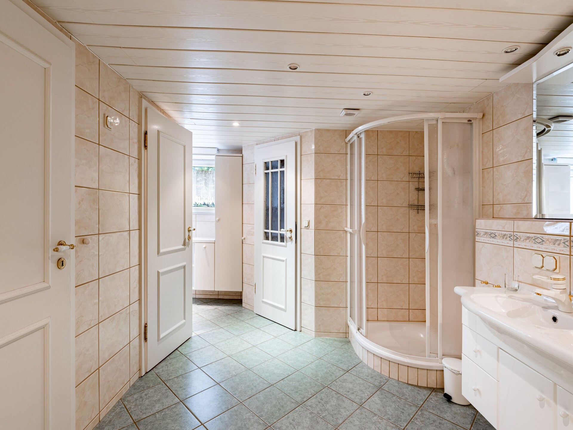 Ferienhaus Oase: Luxe houten vakantiehuis met panoramisch uitzicht over het Thüringer Woud - foto 28