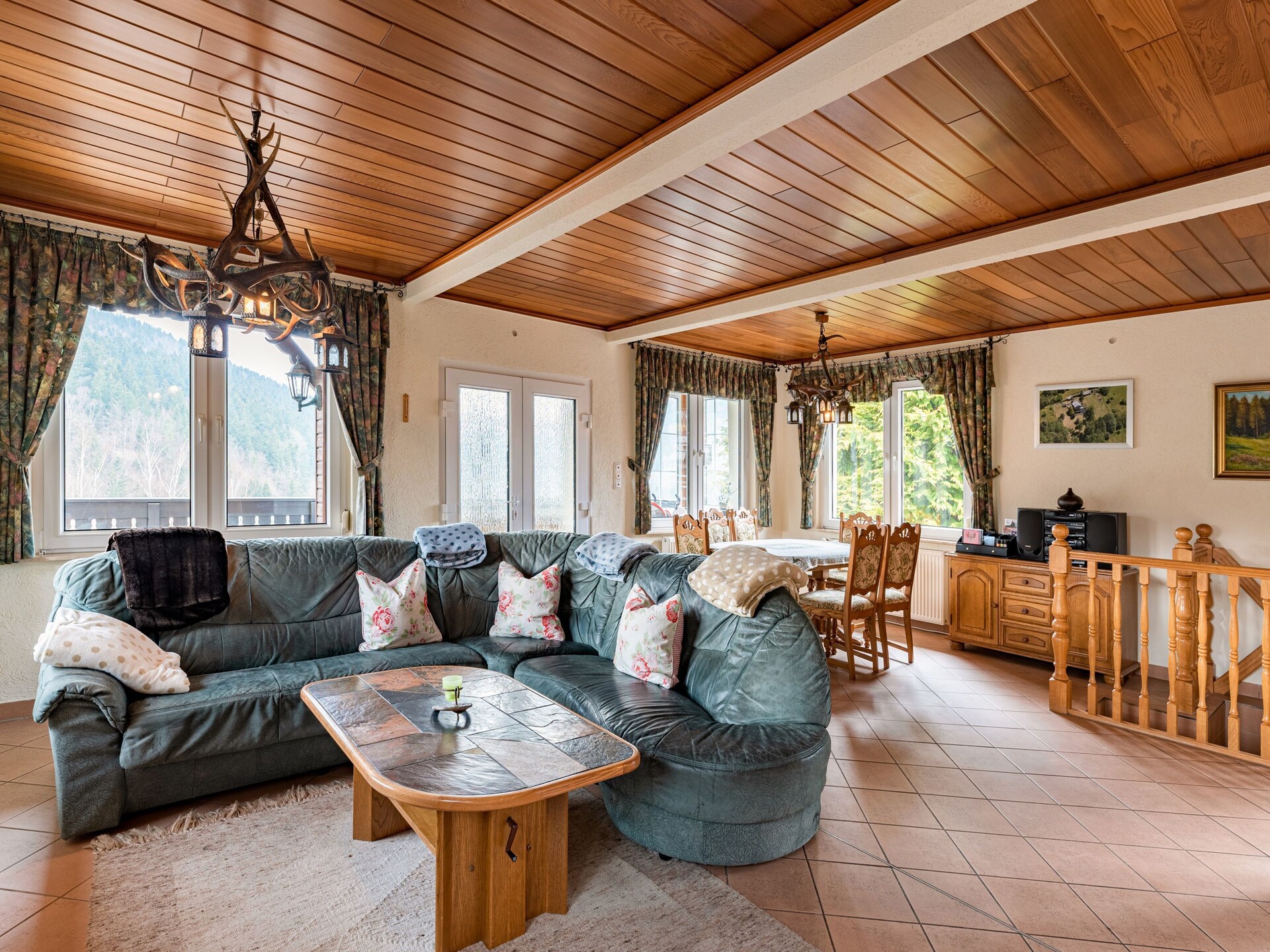 Ferienhaus Oase: Luxe houten vakantiehuis met panoramisch uitzicht over het Thüringer Woud - foto 2