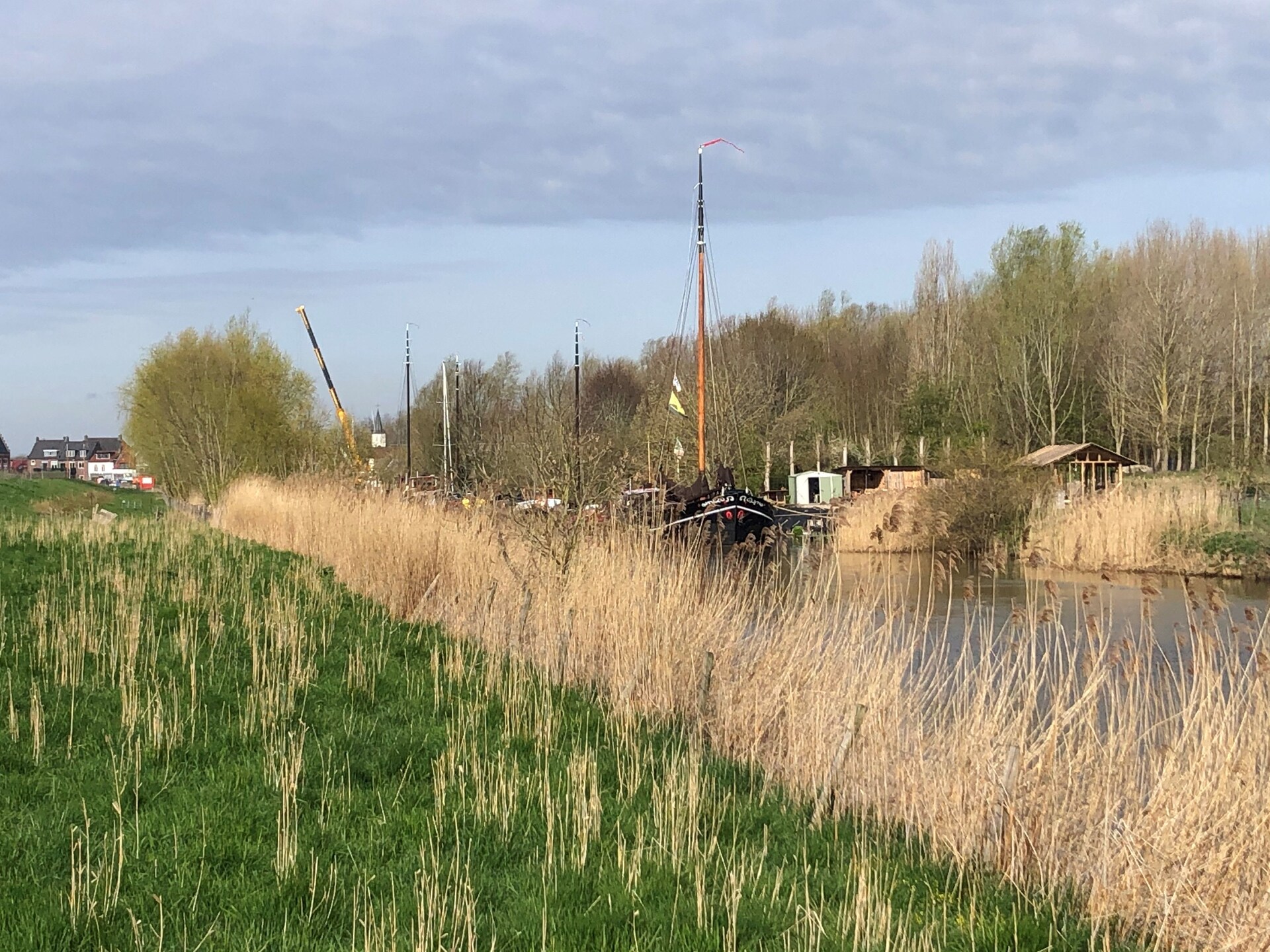 Villa Avondrood: watervilla met aanlegsteiger aan het Volkerak - foto 31