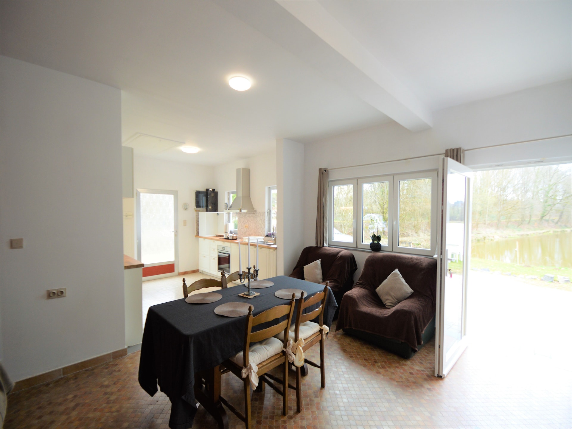 4-persoons vakantiehuis aan het meer in Rosée - foto 25