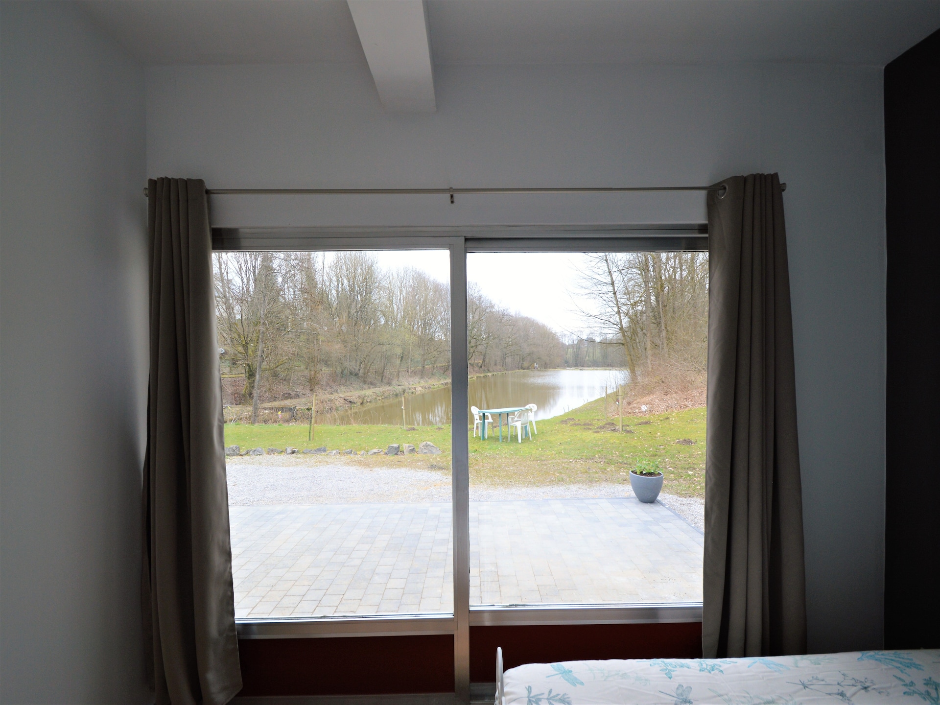 4-persoons vakantiehuis aan het meer in Rosée - foto 11