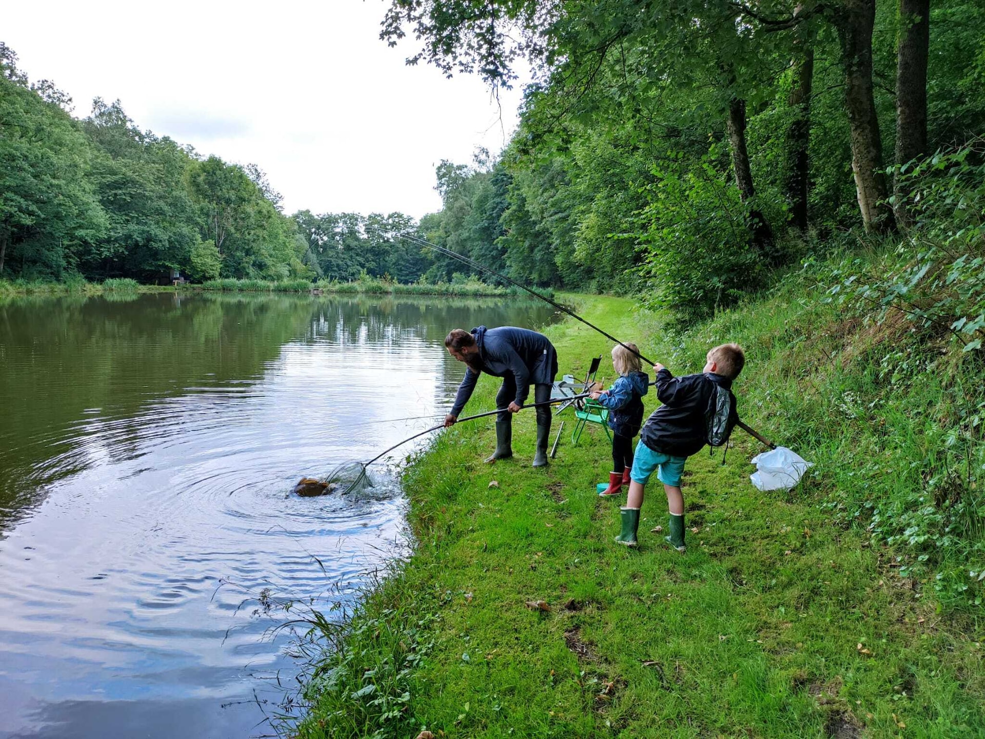 4-persoons vakantiehuis aan het meer in Rosée - foto 28