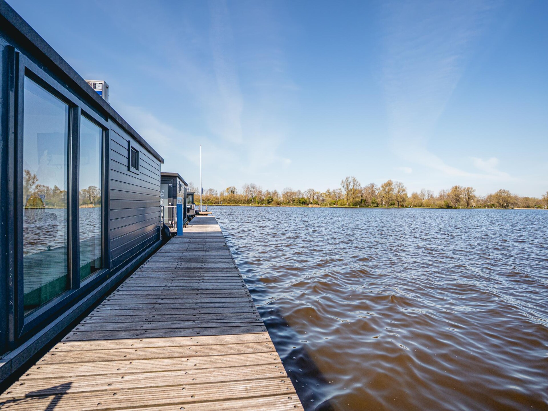Luxe havenlodge aan het Uitgeestermeer met airco en privéterras - foto 22