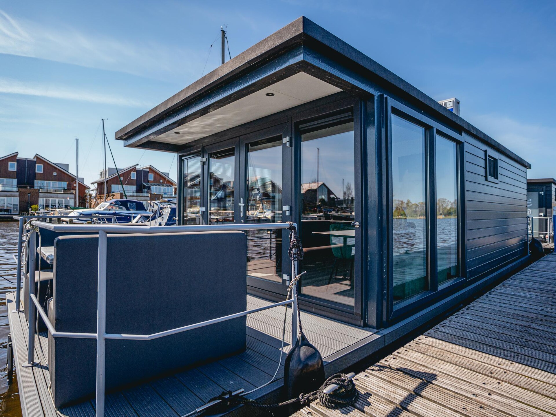 Luxe havenlodge aan het Uitgeestermeer met airco en privéterras - foto 8