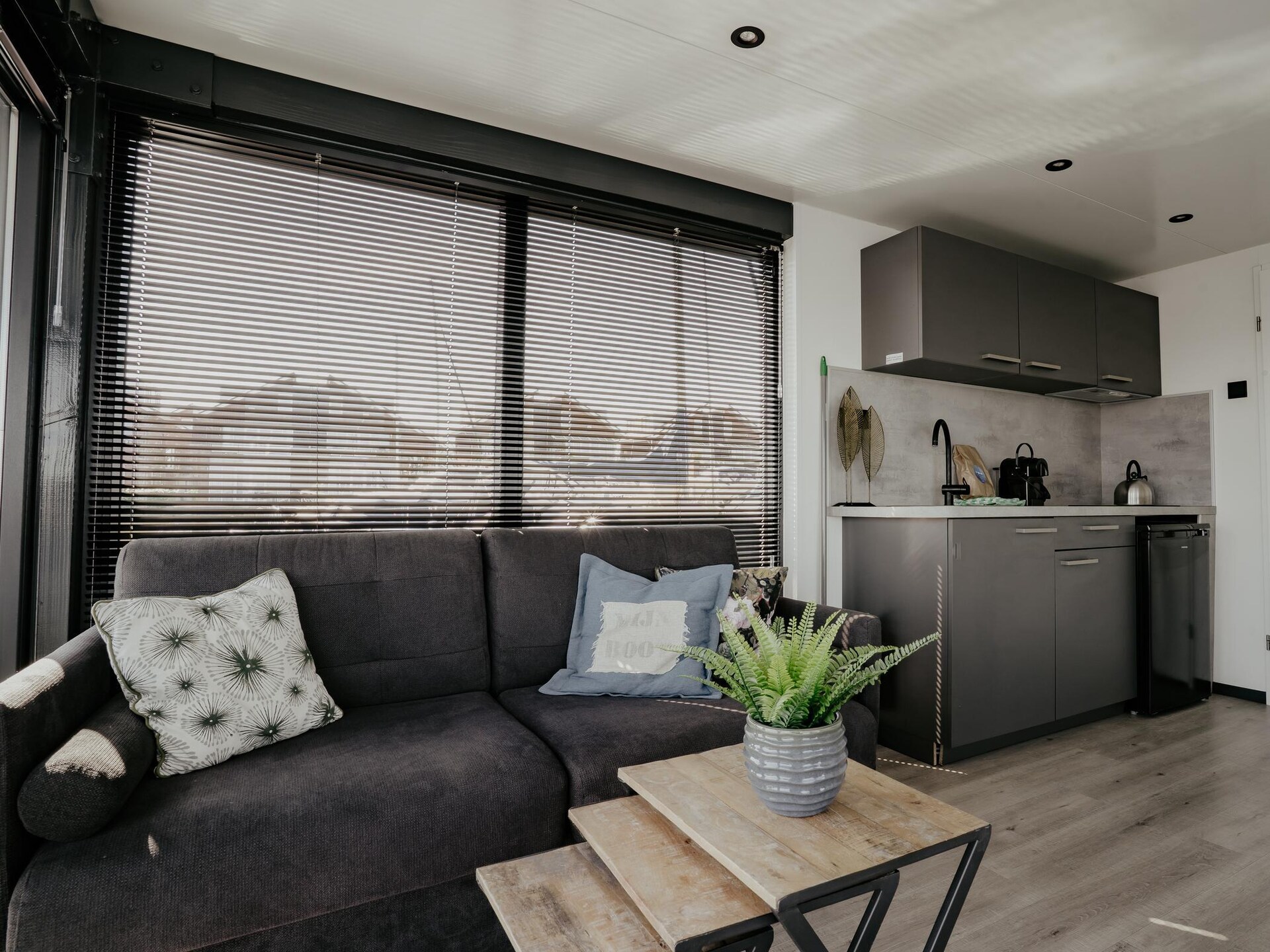Luxe havenlodge aan het Uitgeestermeer met airco en privéterras - foto 12