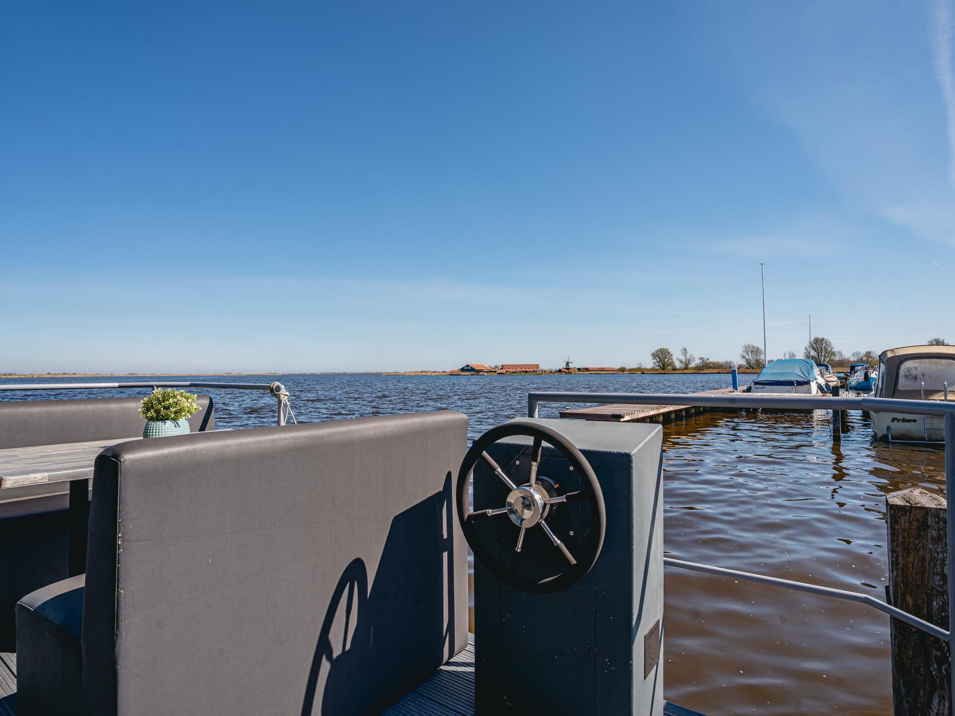 Luxe havenlodge aan het Uitgeestermeer met airco en privéterras - foto 24