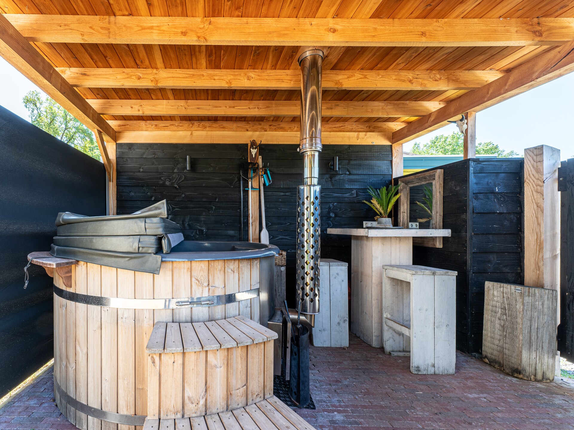 Chalet Kieftveen: Luxe boswoning met hot tub en sauna op de Veluwe - foto 36