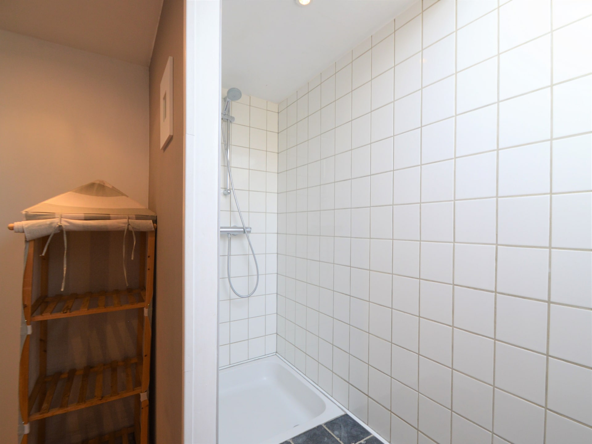 Op 1 km van het centrum: ruim 15-persoons vakantiehuis in Gerin - foto 38