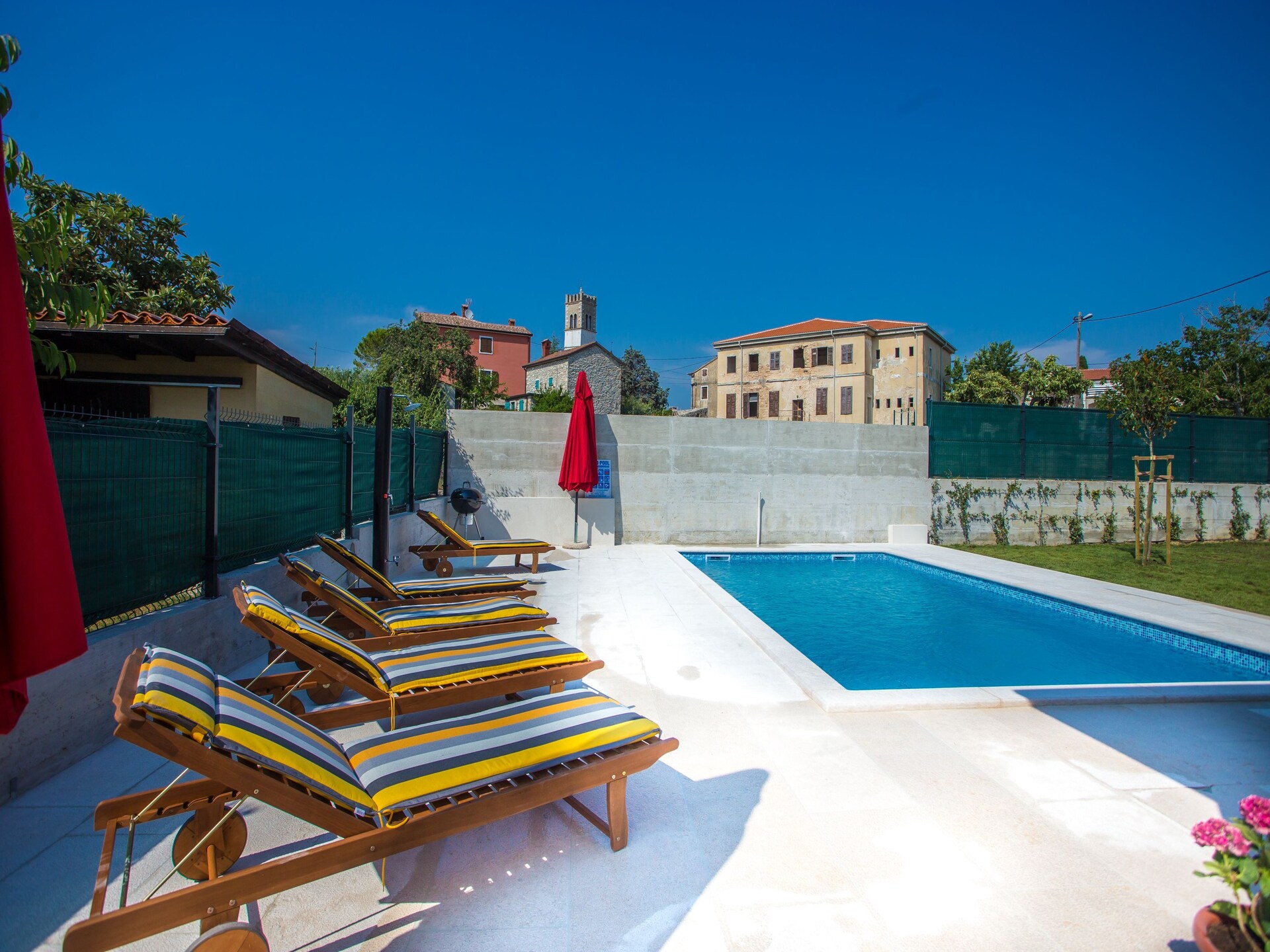 Villa Sarah in Brtonigla: Ruim vakantiehuis met privézwembad voor 7 personen - foto 11