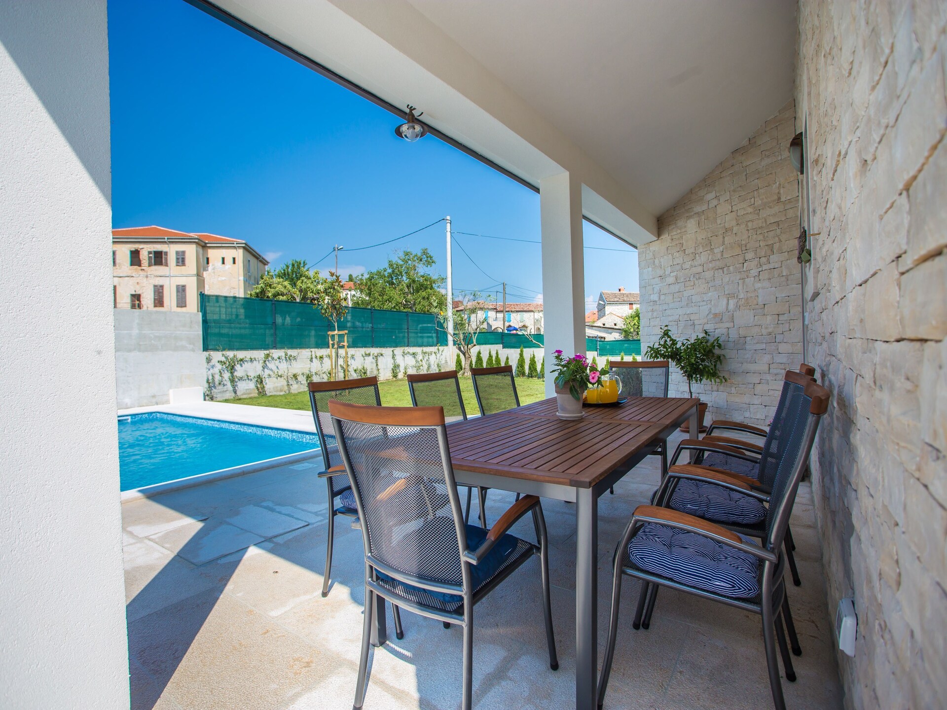 Villa Sarah in Brtonigla: Ruim vakantiehuis met privézwembad voor 7 personen - foto 7