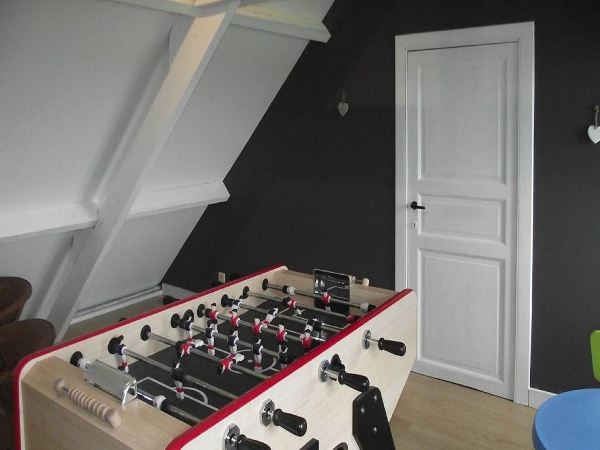 9-persoons bungalow met open haard en tuin in Gerin - foto 35