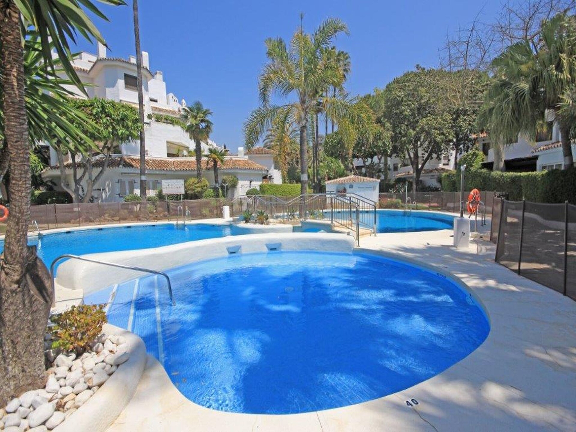 Op 400 m van zee: ruim appartement Golden Beach house in Elviria - foto 2