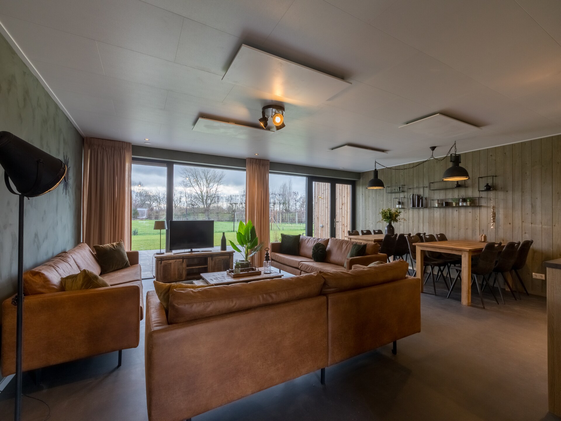 Vroondijk 2-Zeebloesempje: Luxe vakantiehuis bij strand en duinen in Vrouwenpolder - foto 16