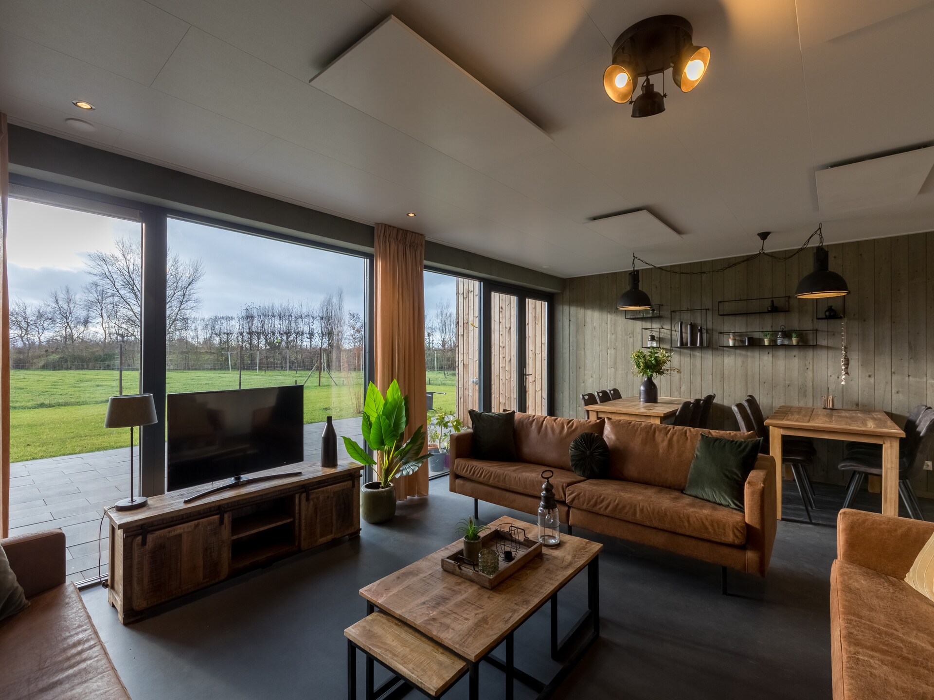 Vroondijk 2-Zeebloesempje: Luxe vakantiehuis bij strand en duinen in Vrouwenpolder - foto 2