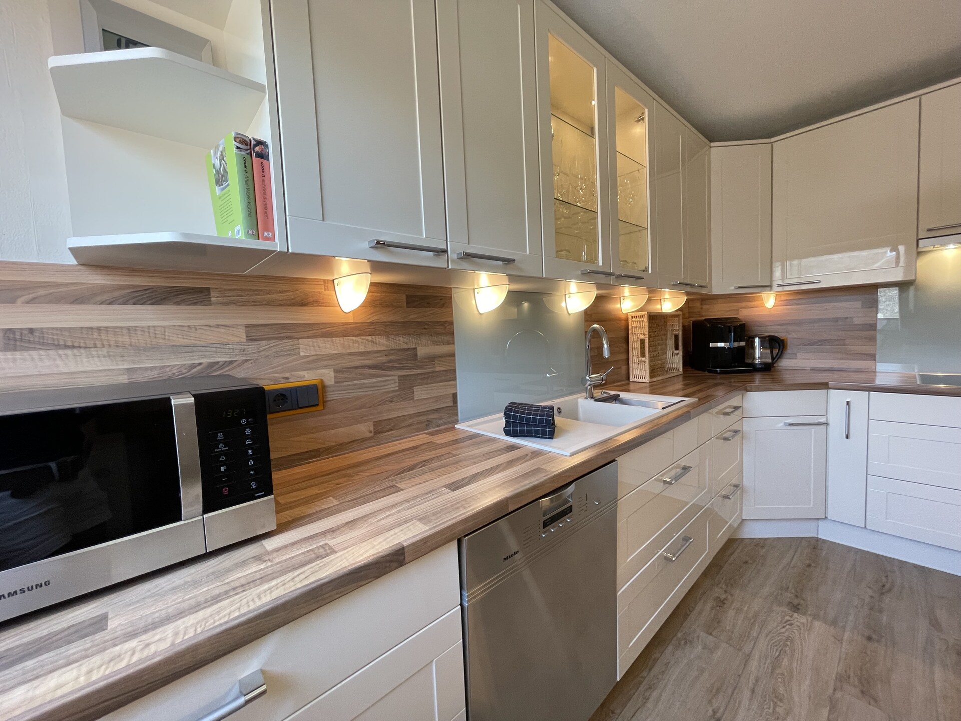 Op 1 km van centrum: Comfortabel appartement in Wyk-Boldixum - foto 8