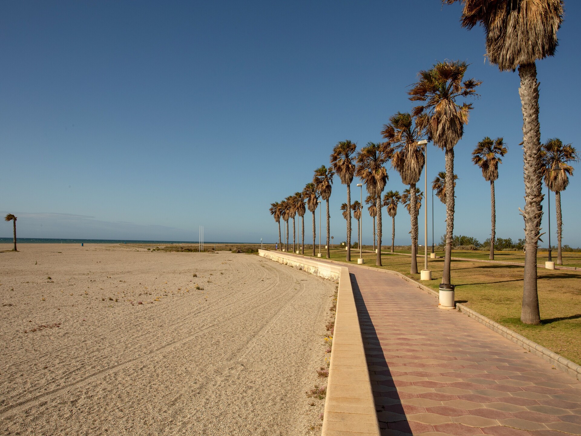 Licht appartement op de begane grond met zwembad, 500m van strand in Roquetas de Mar - foto 35