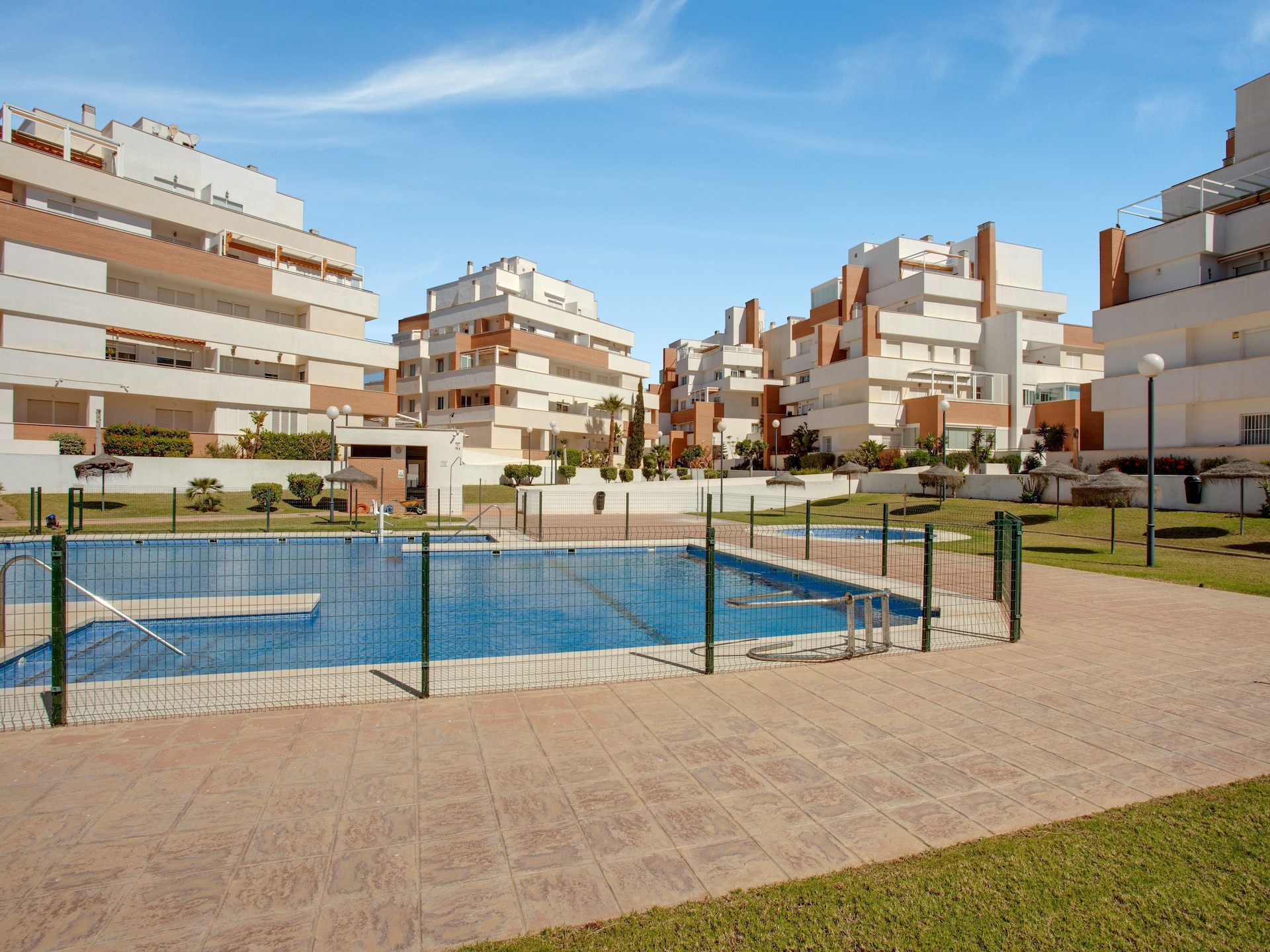 Licht appartement op de begane grond met zwembad, 500m van strand in Roquetas de Mar - foto 11