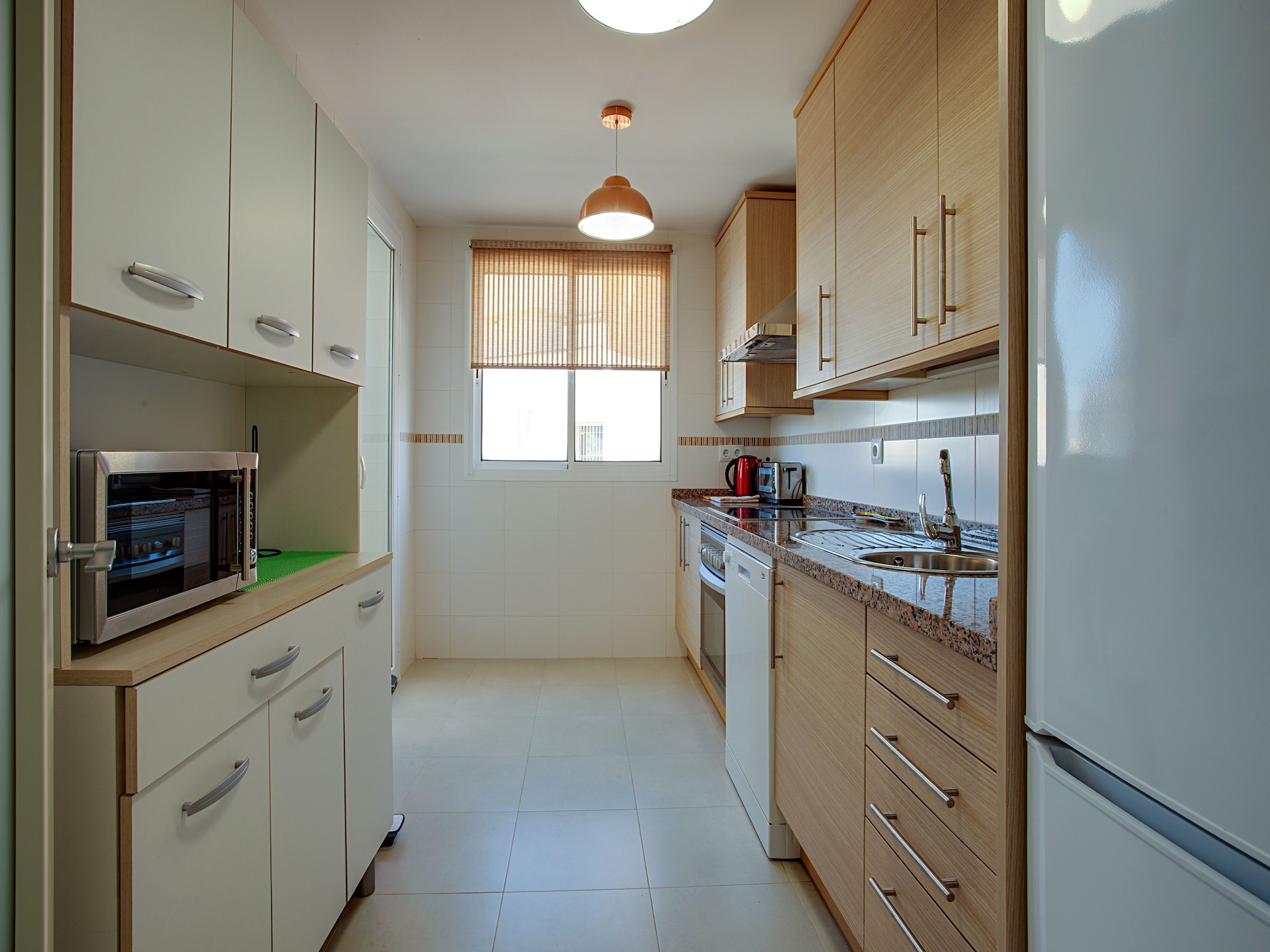 Licht appartement op de begane grond met zwembad, 500m van strand in Roquetas de Mar - foto 17