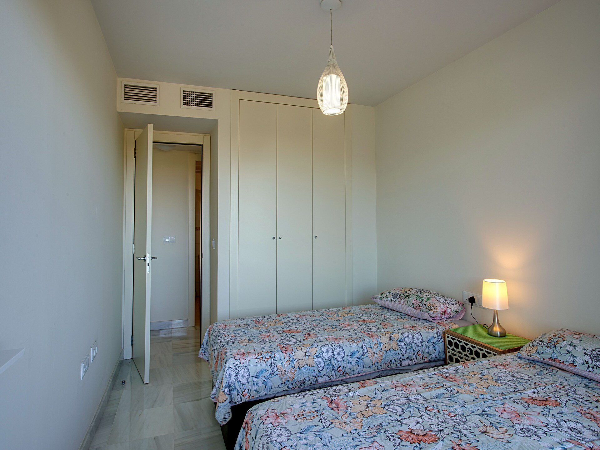 Licht appartement op de begane grond met zwembad, 500m van strand in Roquetas de Mar - foto 21