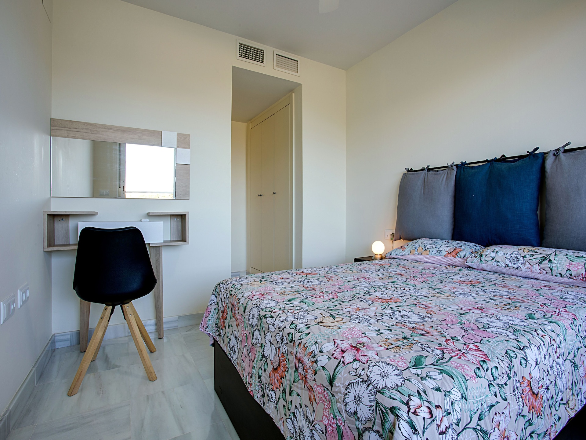 Licht appartement op de begane grond met zwembad, 500m van strand in Roquetas de Mar - foto 22