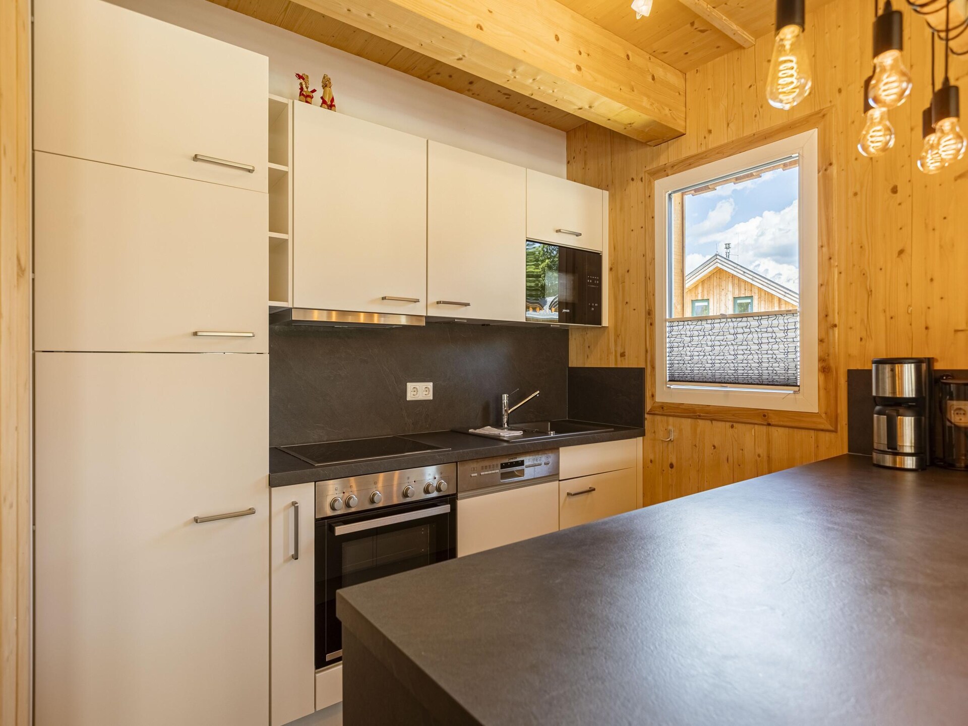 Aan de piste: Luxe chalet voor 8 personen in Sankt Georgen am Kresichberg · 4 slk - foto 6