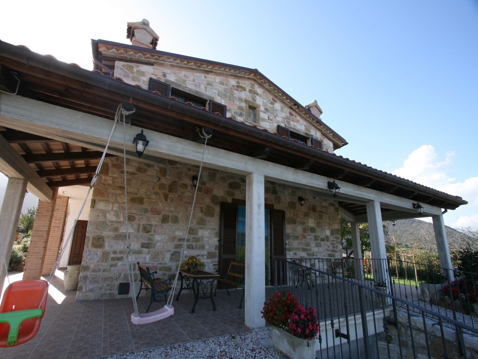 Privézwembad en ruimte voor 11 personen in villa Raggio di Sole, Cagli - foto 12