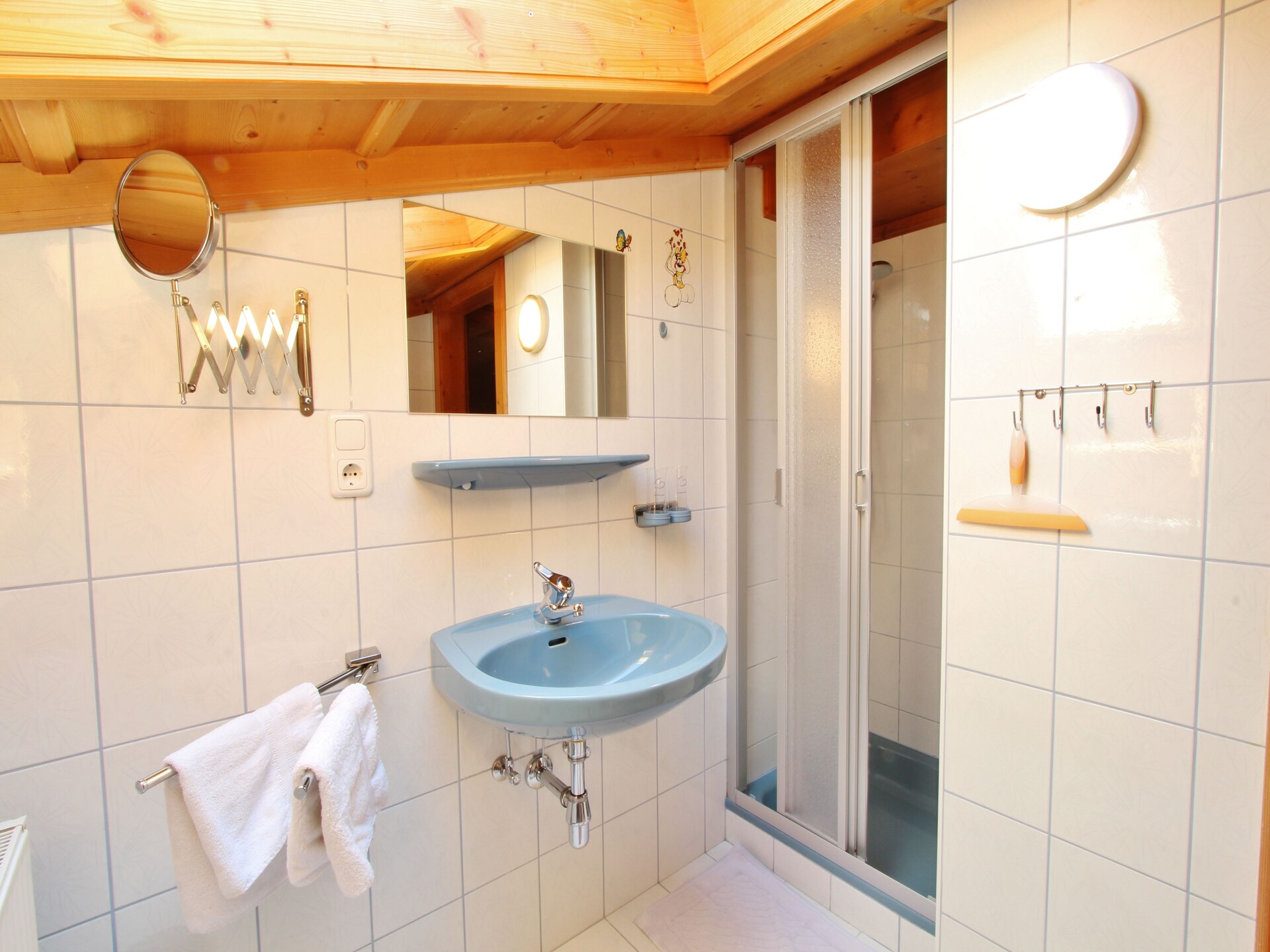 Rustiek appartement in Bramberg met uitzicht op Großvenediger, vlakbij meer - foto 8