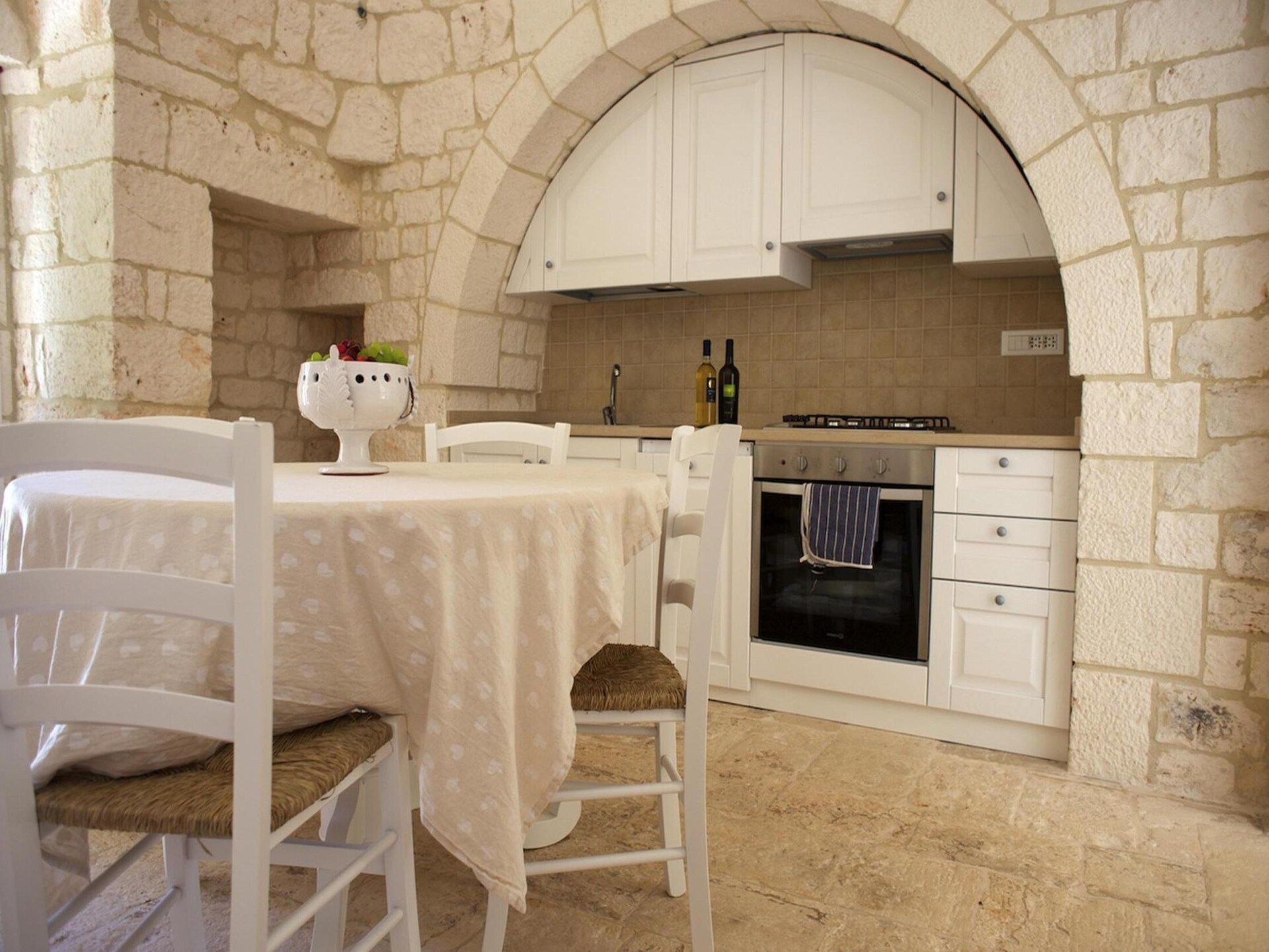 Gerenoveerd Trulli-huis met privacy nabij Cisternino, 4 personen - foto 11