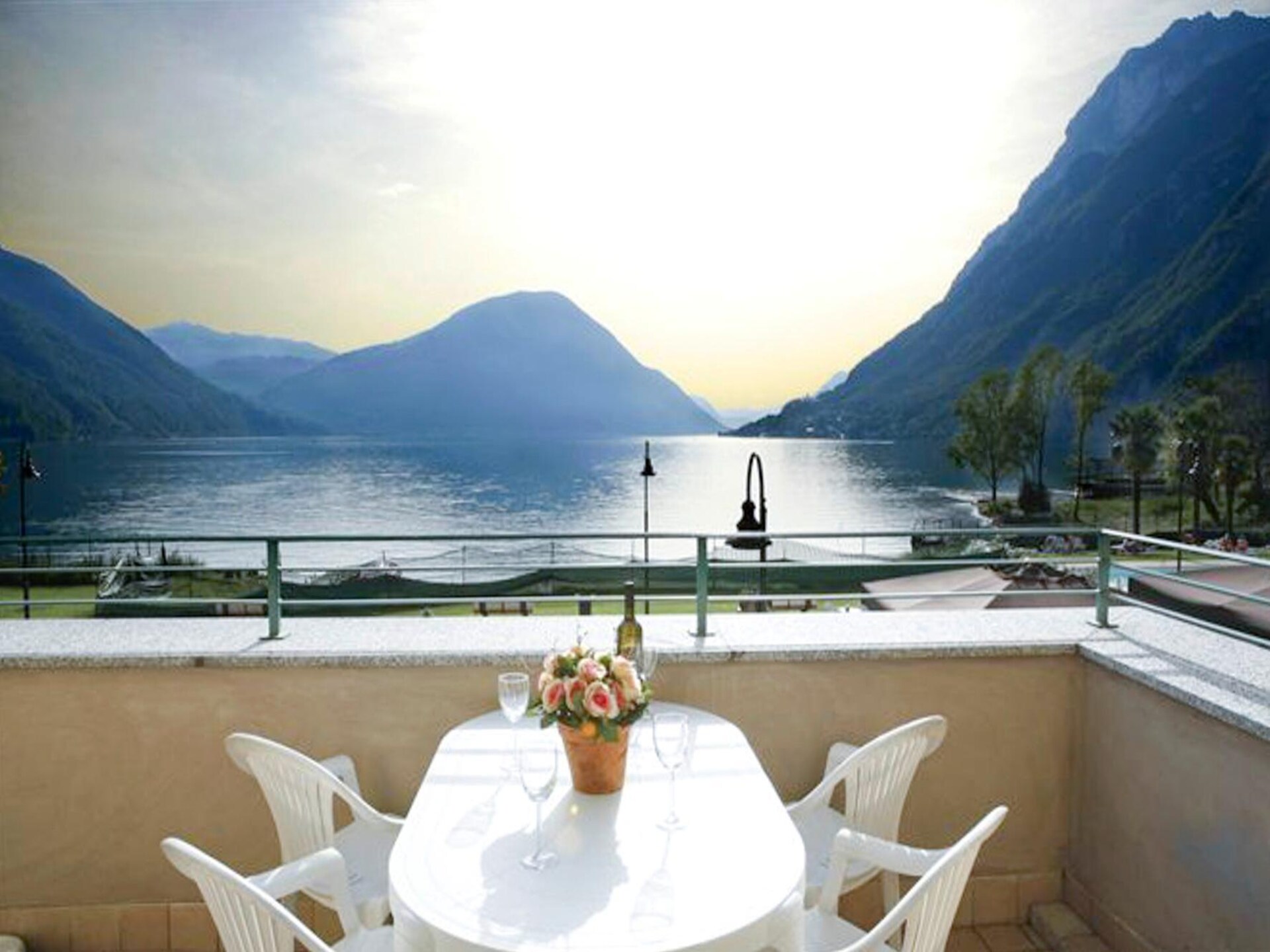 Knusse studio met balkon en bergzicht aan het Meer van Lugano - foto 20