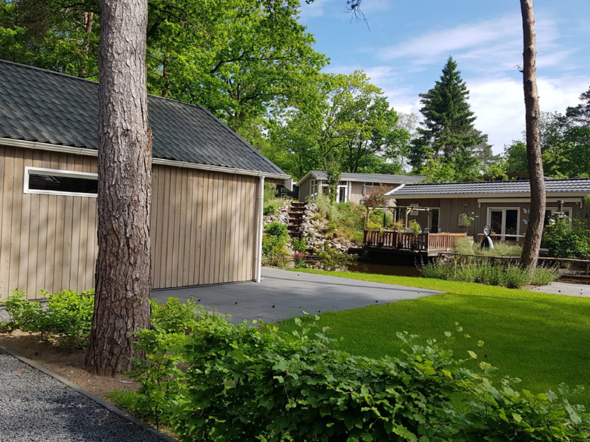 Boslodge met vide aan rustig water | Hoenderloo | Huisdieren welkom - foto 19