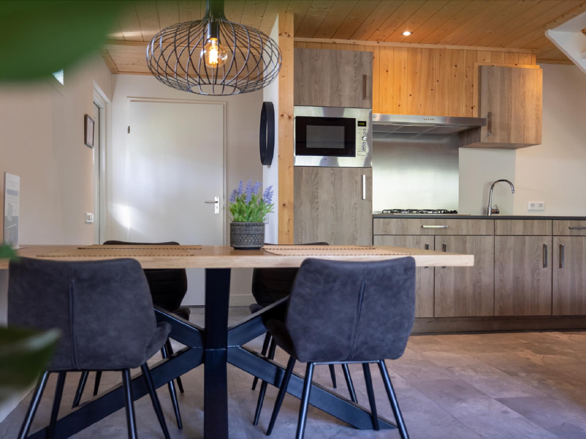 Boslodge met vide aan rustig water | Hoenderloo | Huisdieren welkom - foto 10