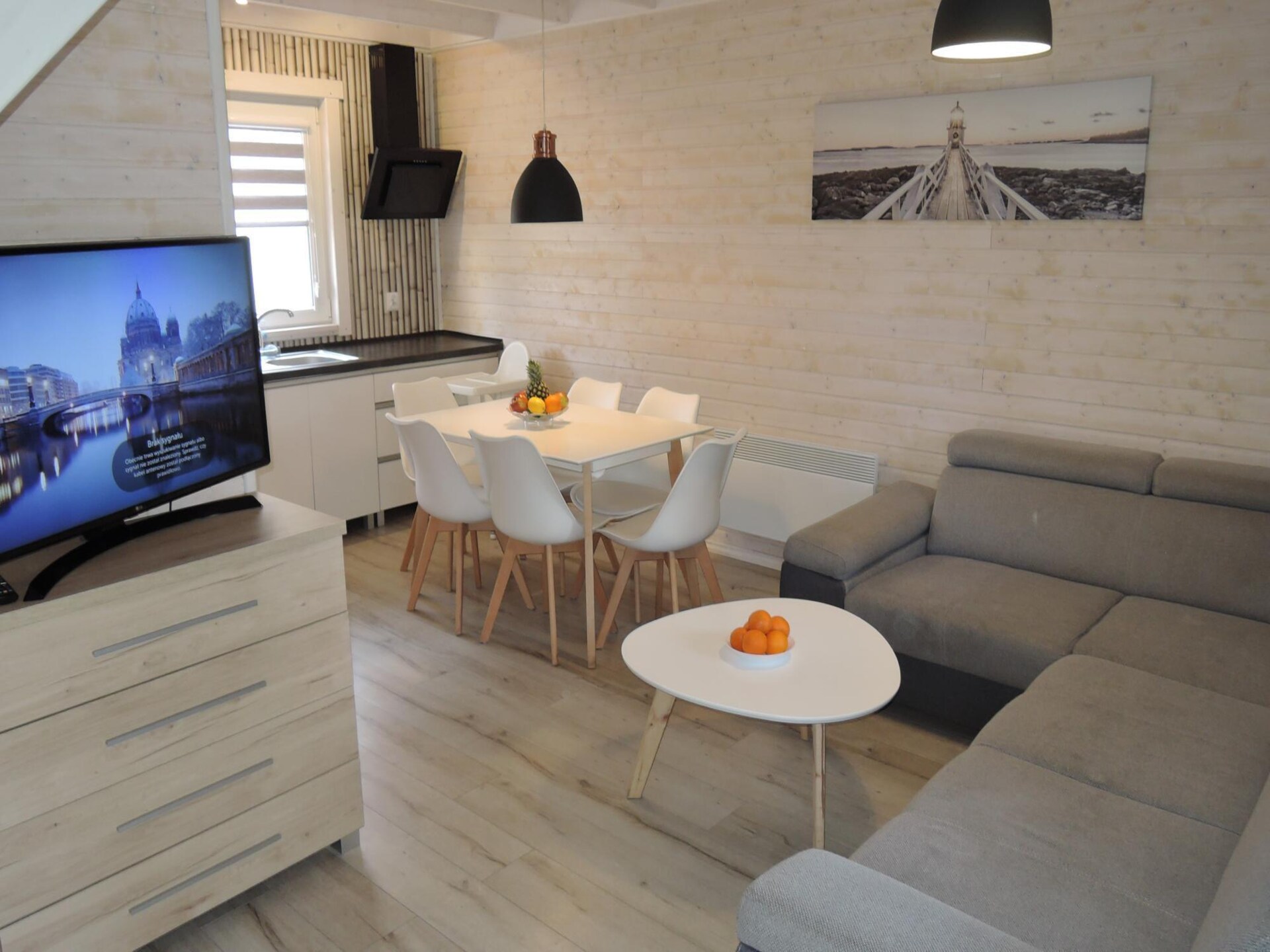 Licht vrijstaand vakantiehuis met zwembad, 250m van strand in Mrzezyno - foto 8