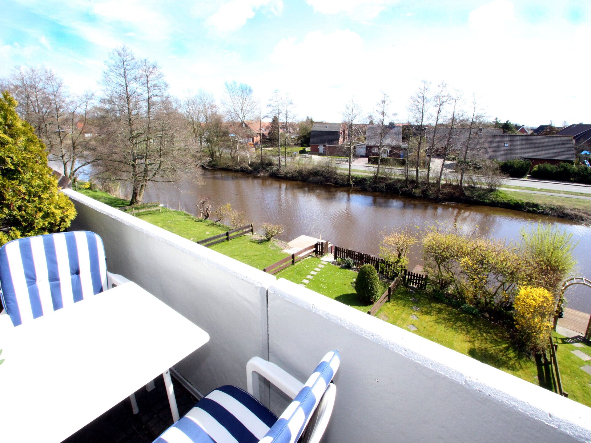 Gezellig appartement aan het water met balkon, vlakbij strand Dornumersiel - foto 9