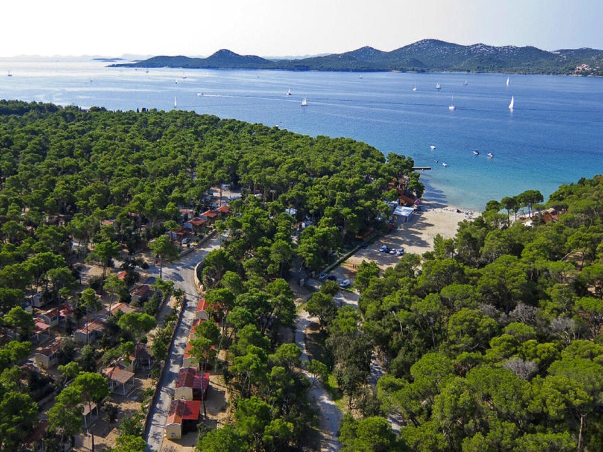 Stacaravan Dalmatia Plus nabij zandstrand Soline in Biograd - foto 18