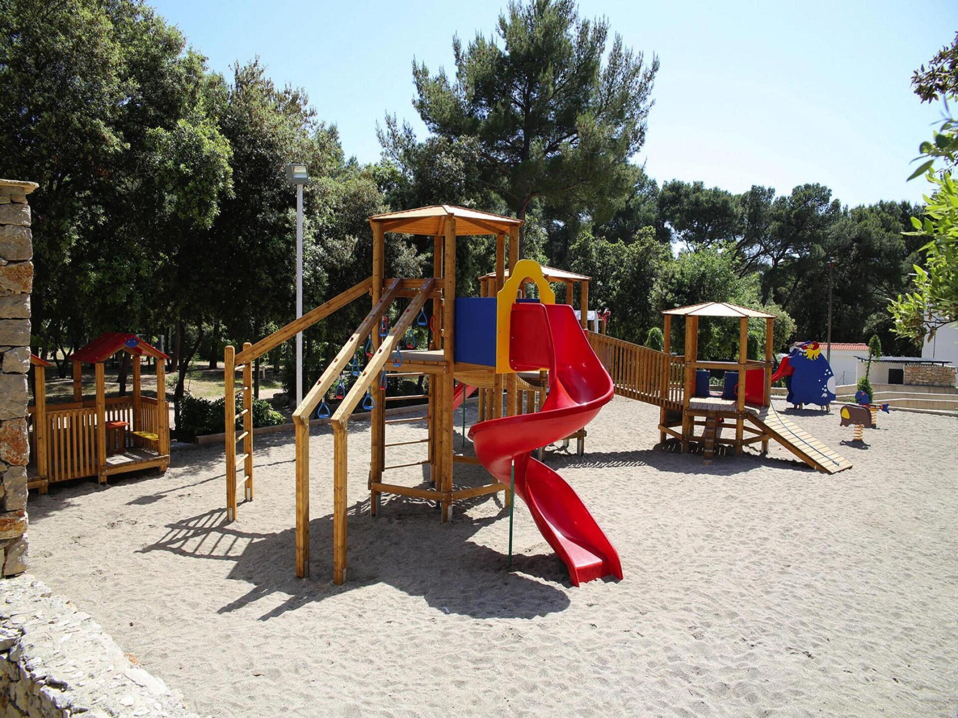 Stacaravan Dalmatia Plus nabij zandstrand Soline in Biograd - foto 13
