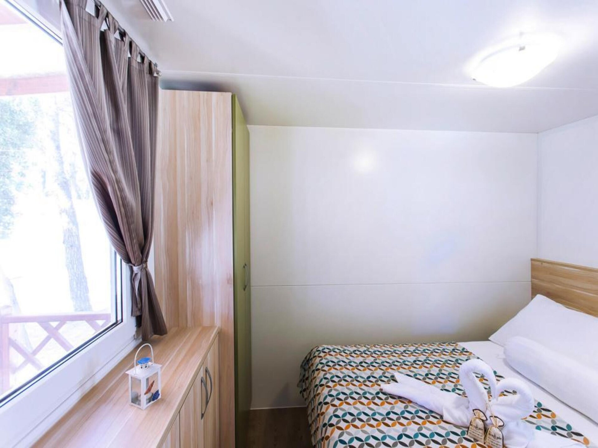 Stacaravan Dalmatia Plus nabij zandstrand Soline in Biograd - foto 9
