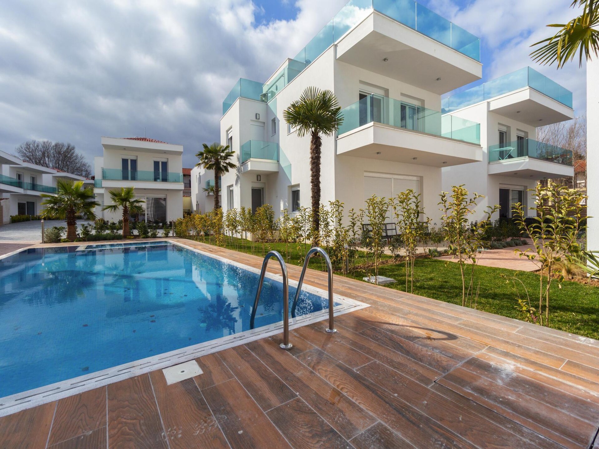 Luxe 4-slaapkamer villa in Ormos Panagias, 400m van zee met zwembad - foto 8