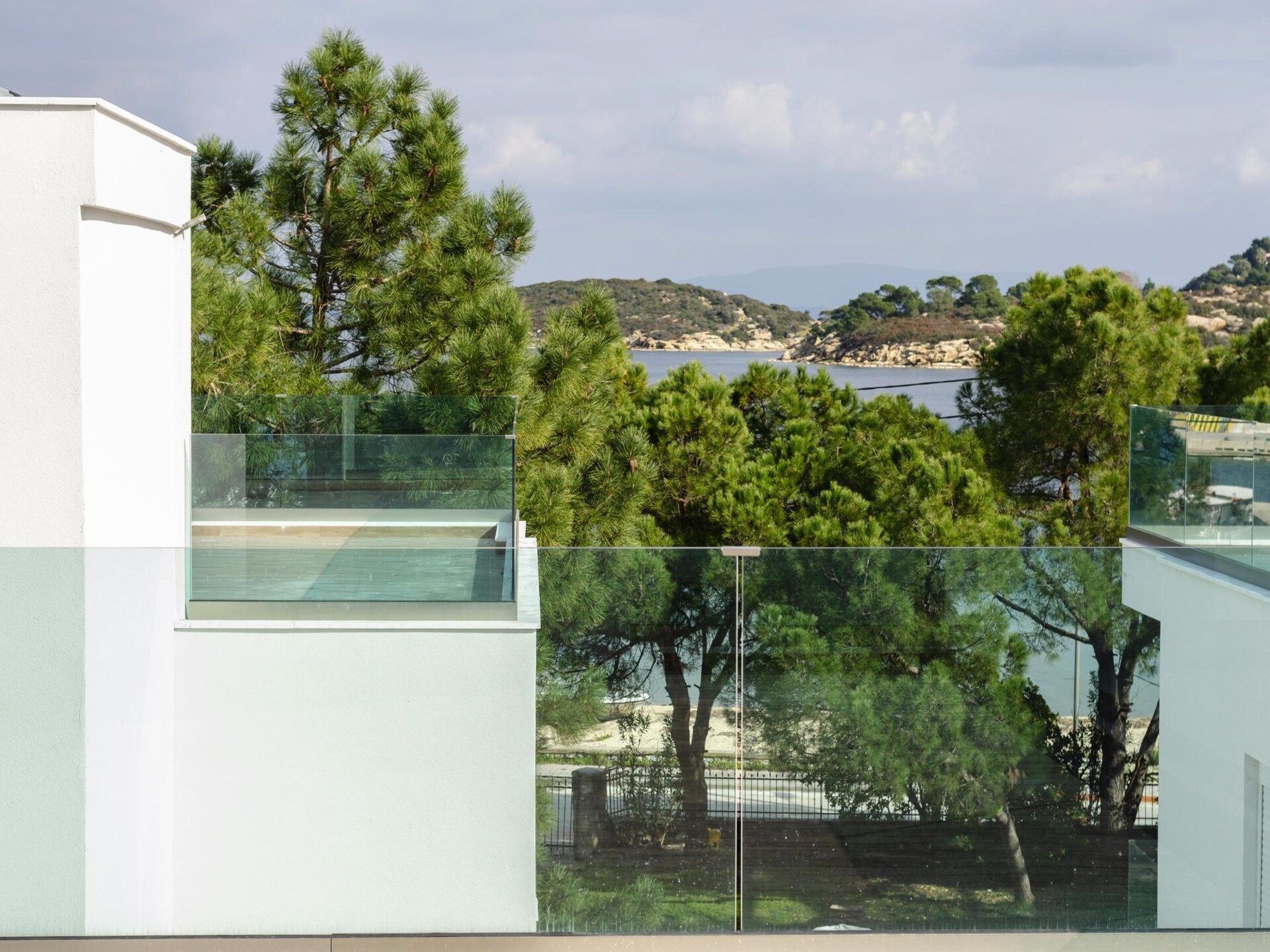 Luxe 4-slaapkamer villa in Ormos Panagias, 400m van zee met zwembad - foto 9