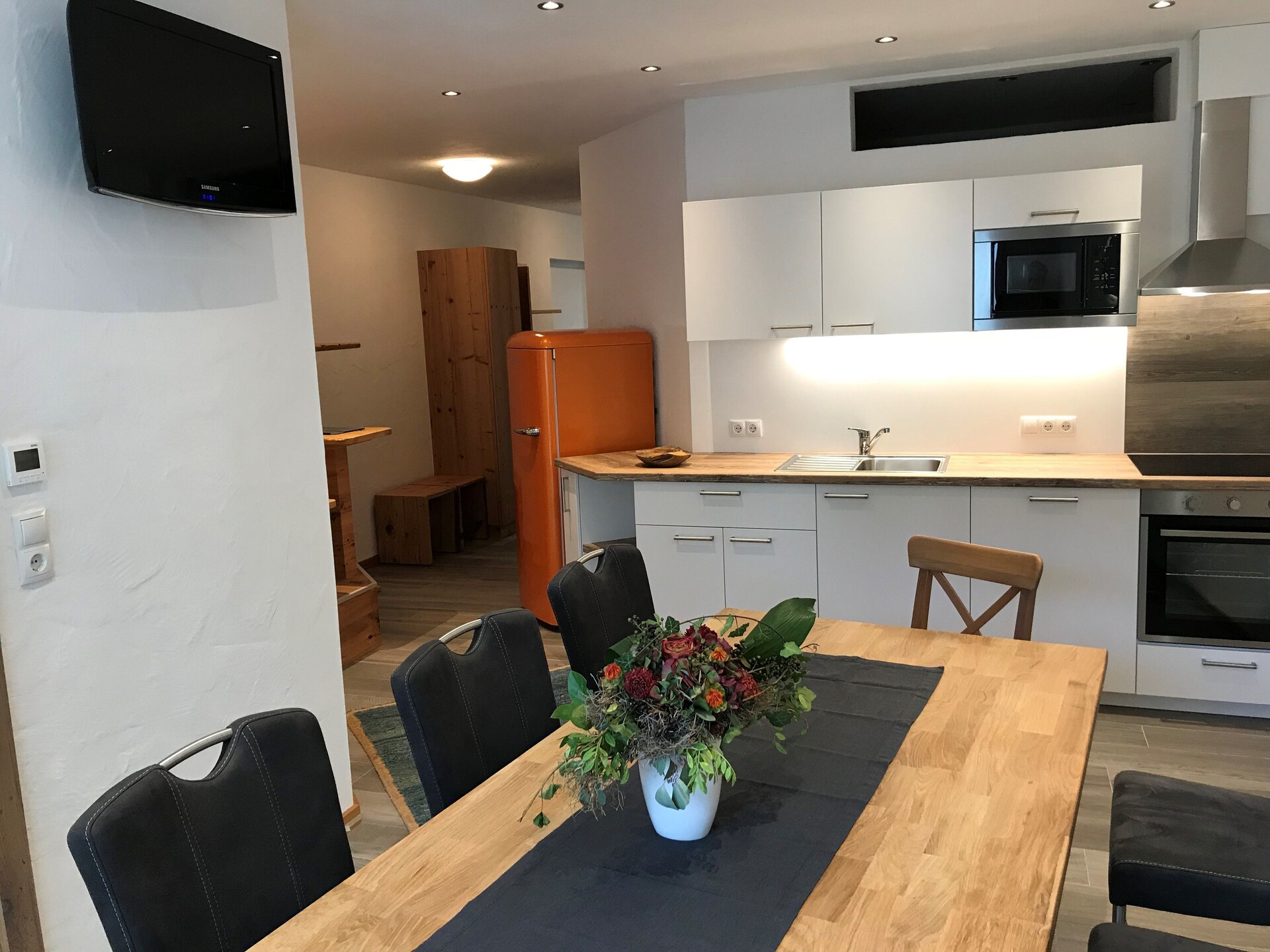 Ruim appartement voor 8 in dorpshart Fügen, vlakbij skilift en thermaalbad - foto 15