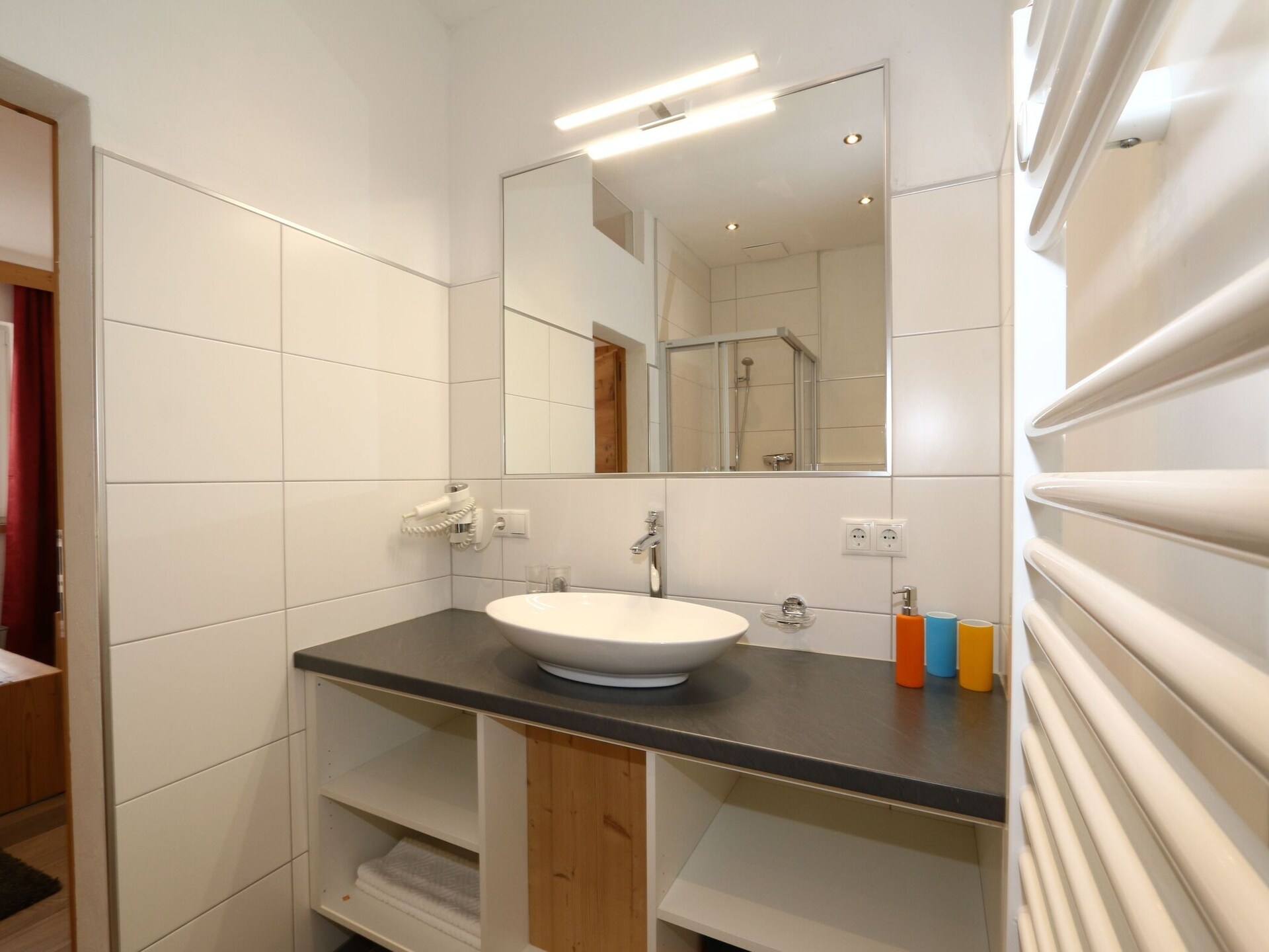 Ruim appartement voor 8 in dorpshart Fügen, vlakbij skilift en thermaalbad - foto 28
