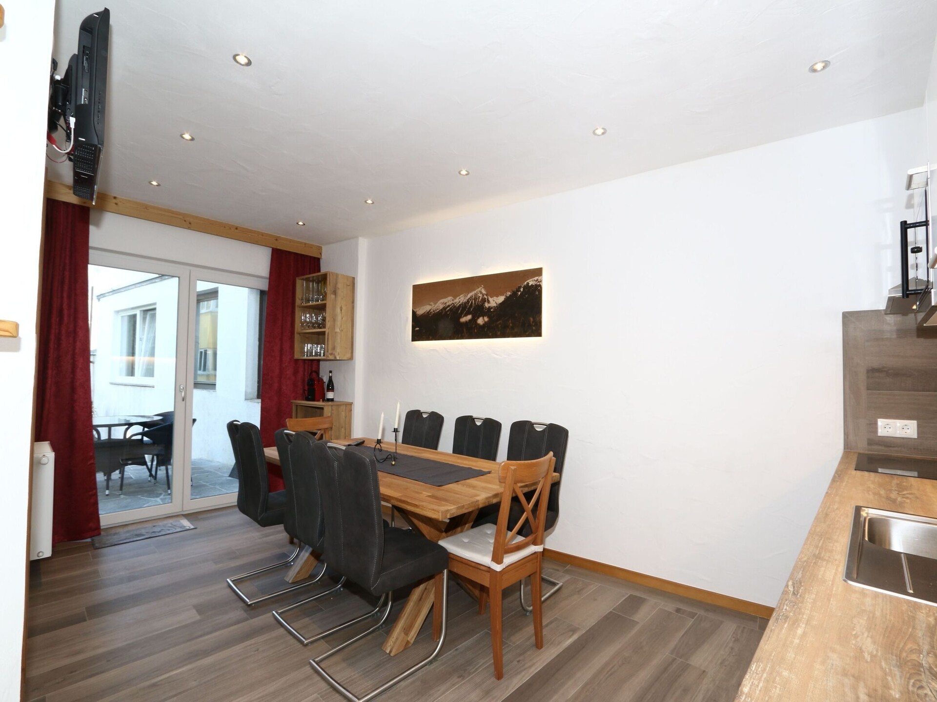 Ruim appartement voor 8 in dorpshart Fügen, vlakbij skilift en thermaalbad - foto 17