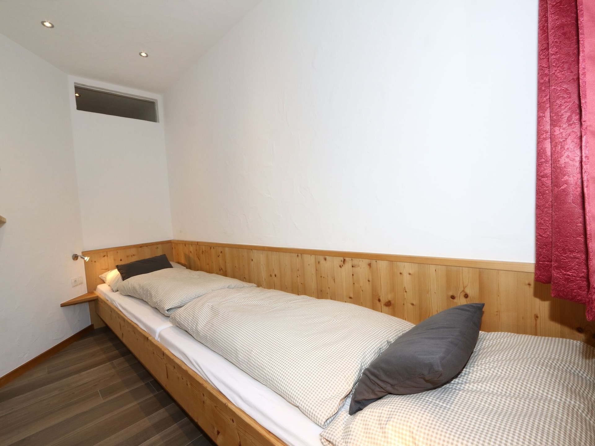 Ruim appartement voor 8 in dorpshart Fügen, vlakbij skilift en thermaalbad - foto 26