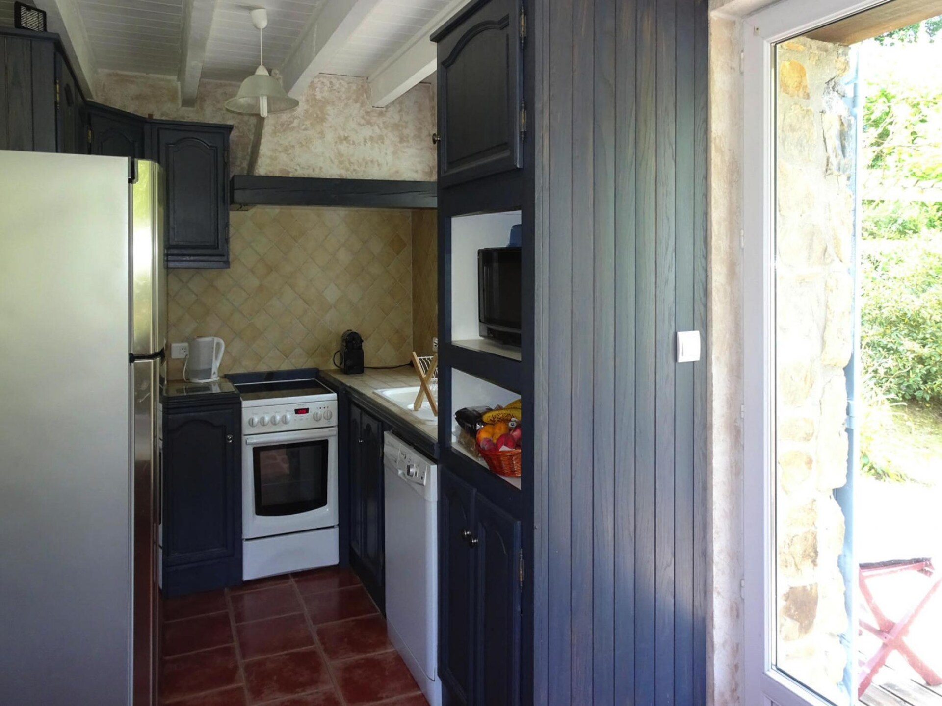 Vrijstaand vakantiehuis aan de rivier met kano en boomhut in Langoat - foto 8